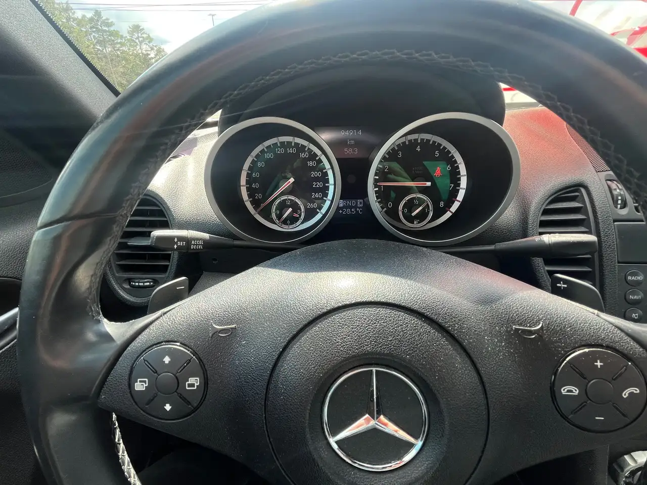 Mercedes-Benz SLK снимка Mercedes-Benz SLK