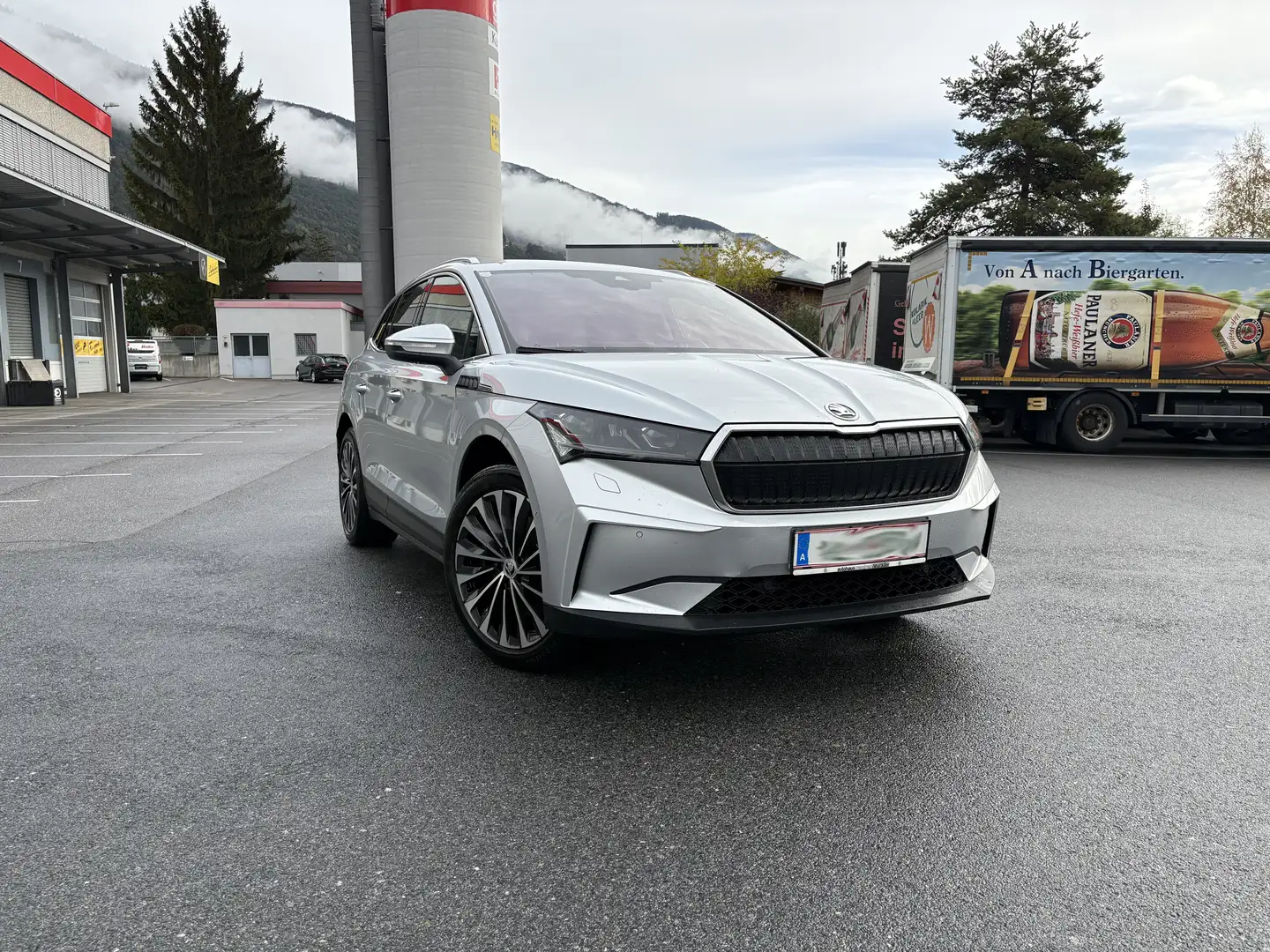 Skoda Enyaq Enyaq iV 80 82kWh Silber - 1