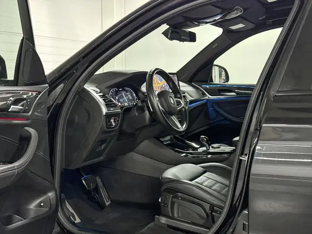 BMW X3 view 8
