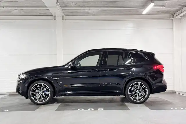 BMW X3 view 2