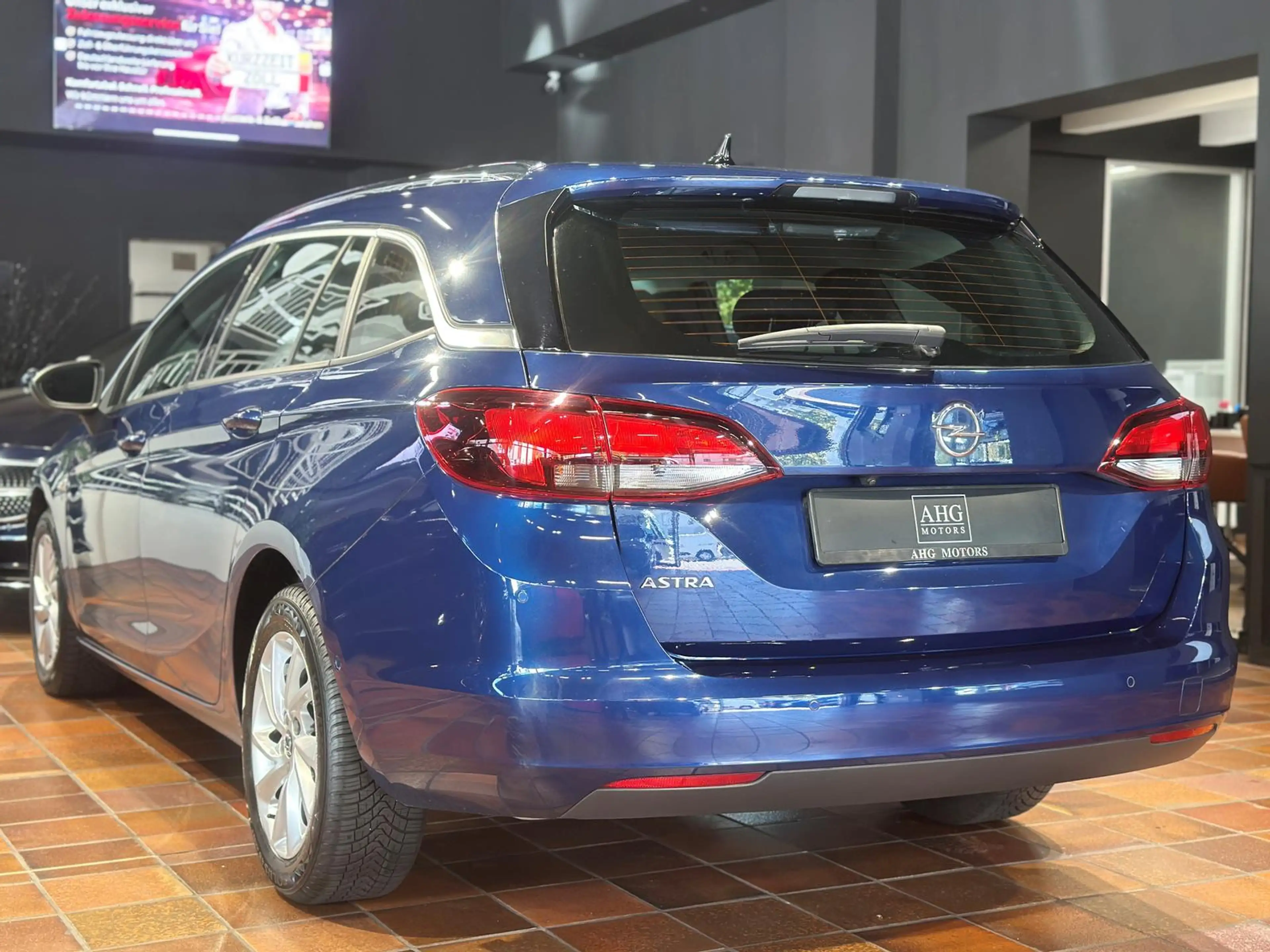 Opel Astra ST ELEGANCE LEDER NAVI KAMERA WINTER-PAKET LED CRU — photo 3