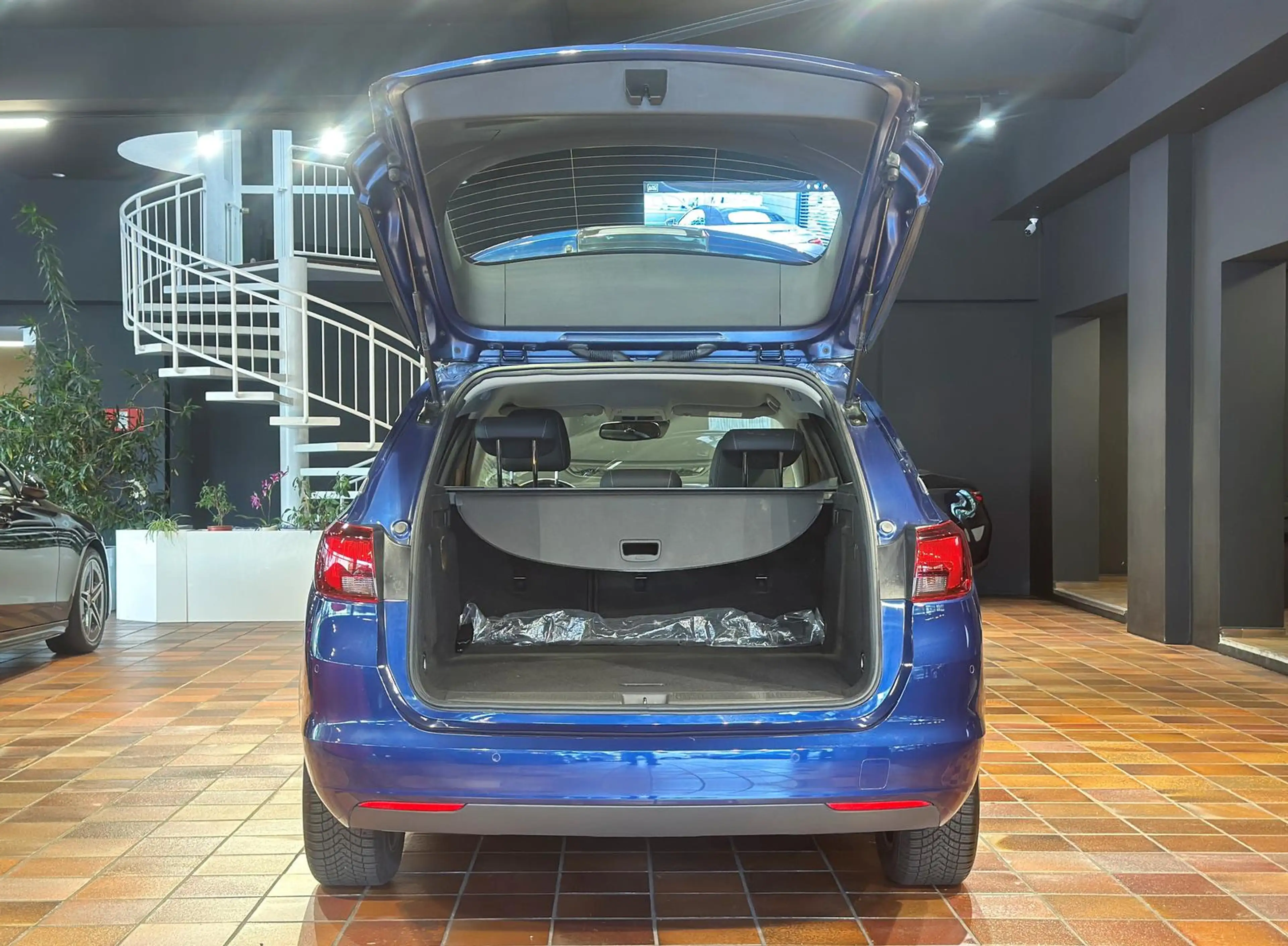 Opel Astra ST ELEGANCE LEDER NAVI KAMERA WINTER-PAKET LED CRU — photo 5