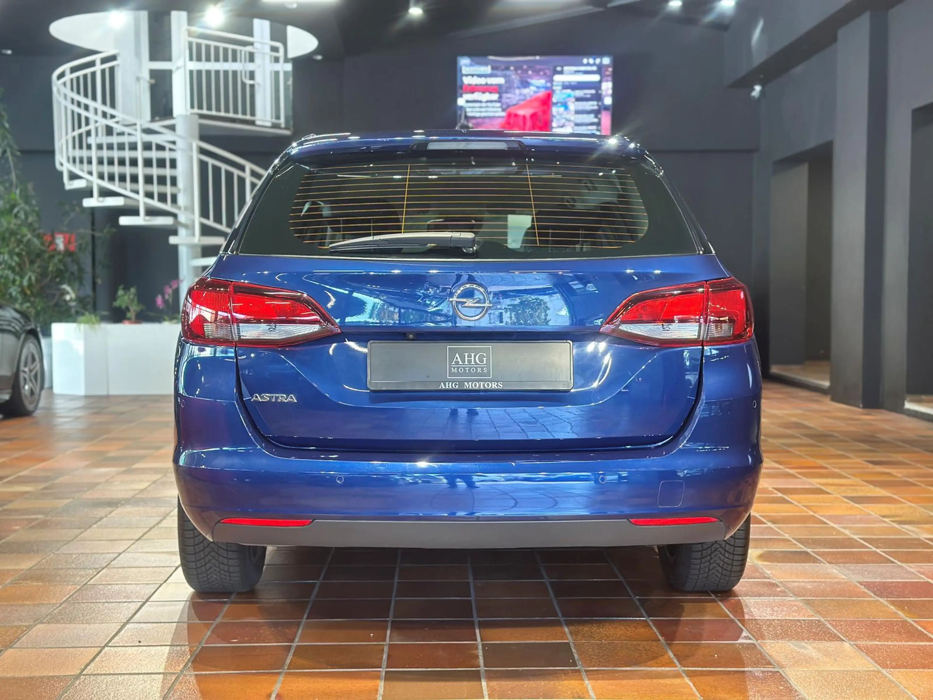 Opel Astra ST ELEGANCE LEDER NAVI KAMERA WINTER-PAKET LED CRU — photo 4