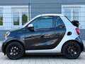 smart forTwo Cabrio /KAMERA/TEMPOMAT/SITZ-H/NAVI/JBL Zwart - thumbnail 8
