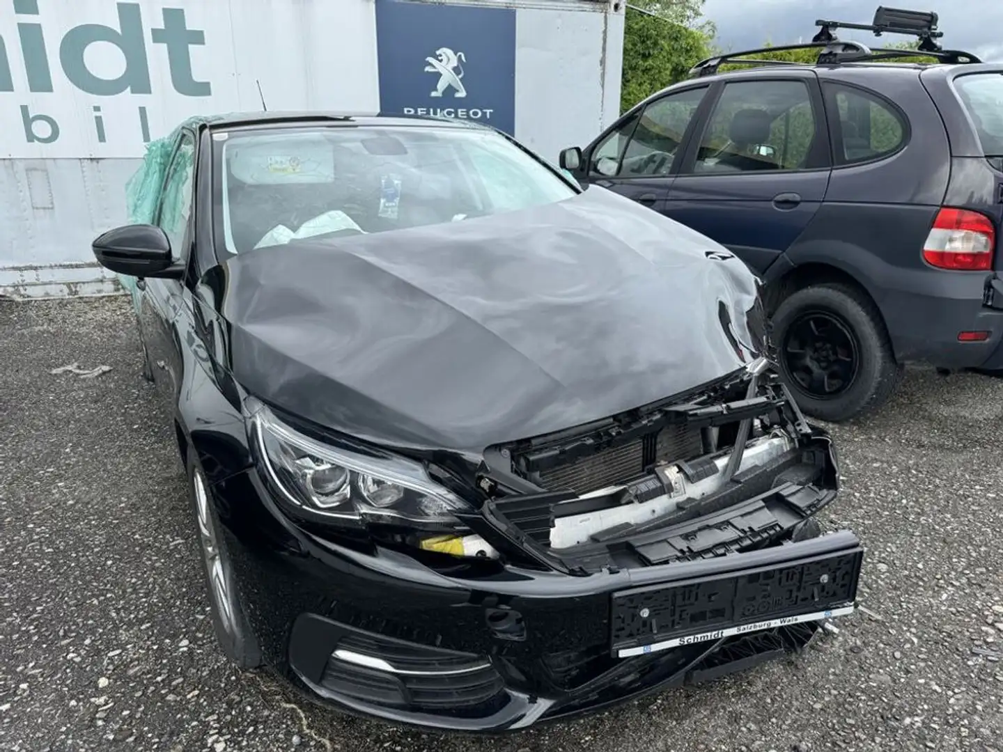 Peugeot 308 Active Schwarz - 1