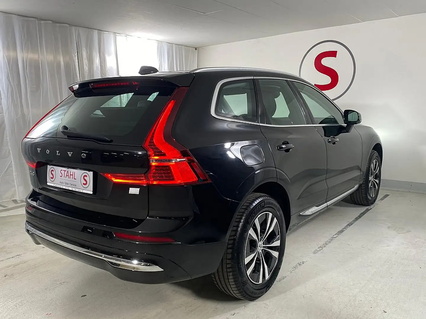 Volvo XC60 T6 AWD Recharge PHEV Inscription Expression Gea... Fekete - 2