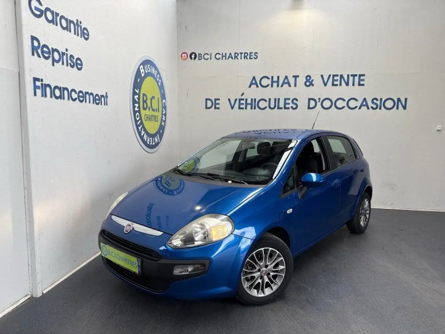 Fiat Punto Evo 1.4 8V 77CH S&S MYLIFE 5P Bleu - 1