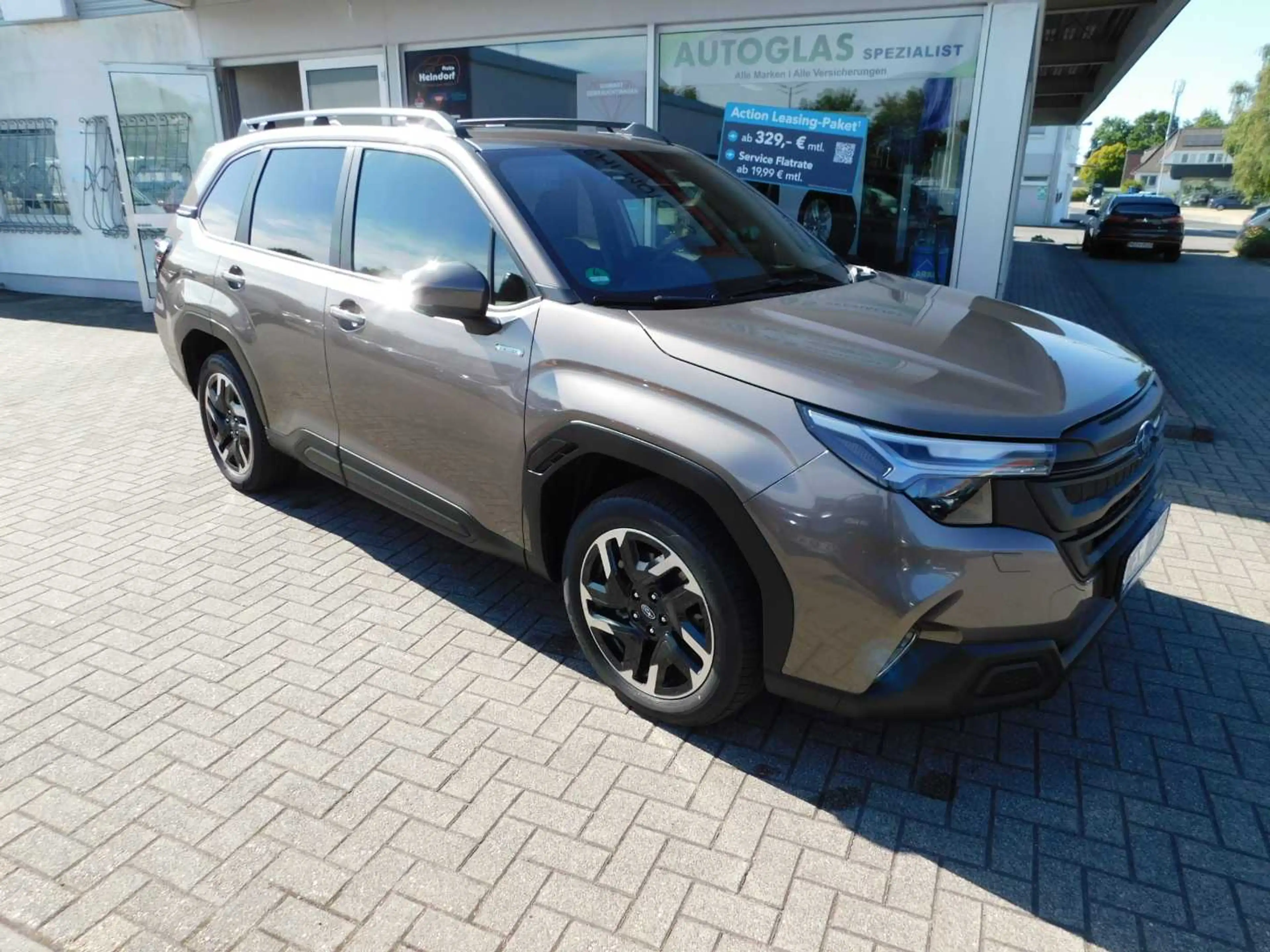 Subaru Forester 2,0ie e-Boxer Exclusive — photo 3