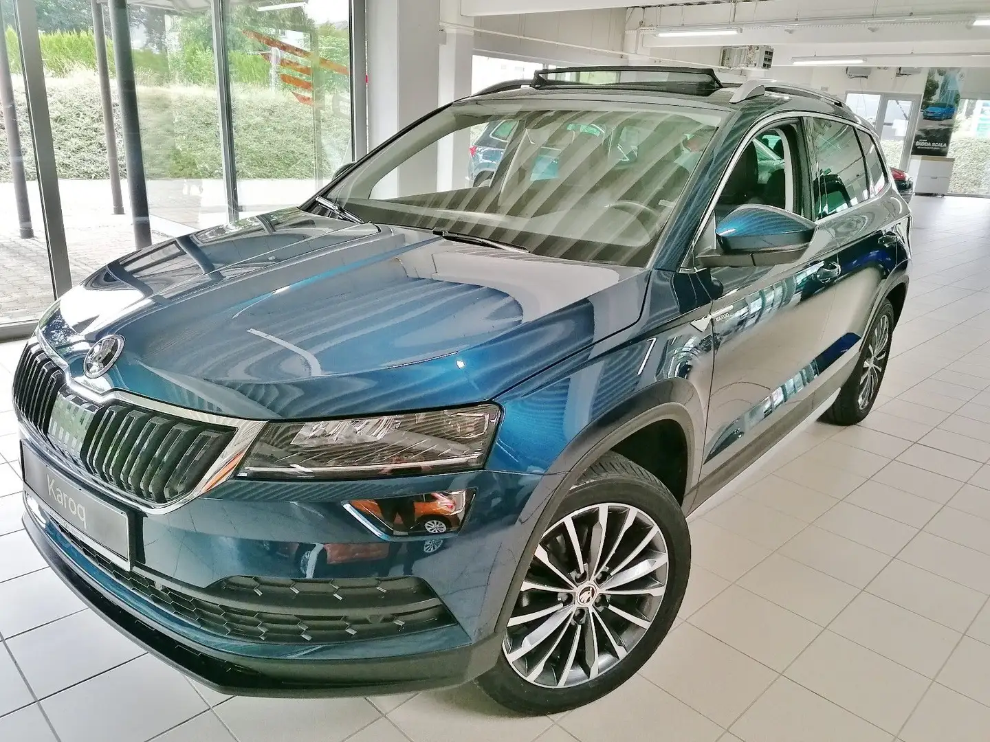 Skoda Karoq 1.5 TSI STYLE 150PS DSG Navi/AHZV/Dach/WR - 1