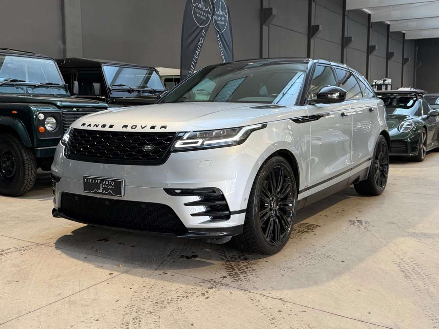 Land Rover Range Rover Velar R-Dynamic SE 3.0 V6 SD6 300 CV -  - Joinsteer - #1