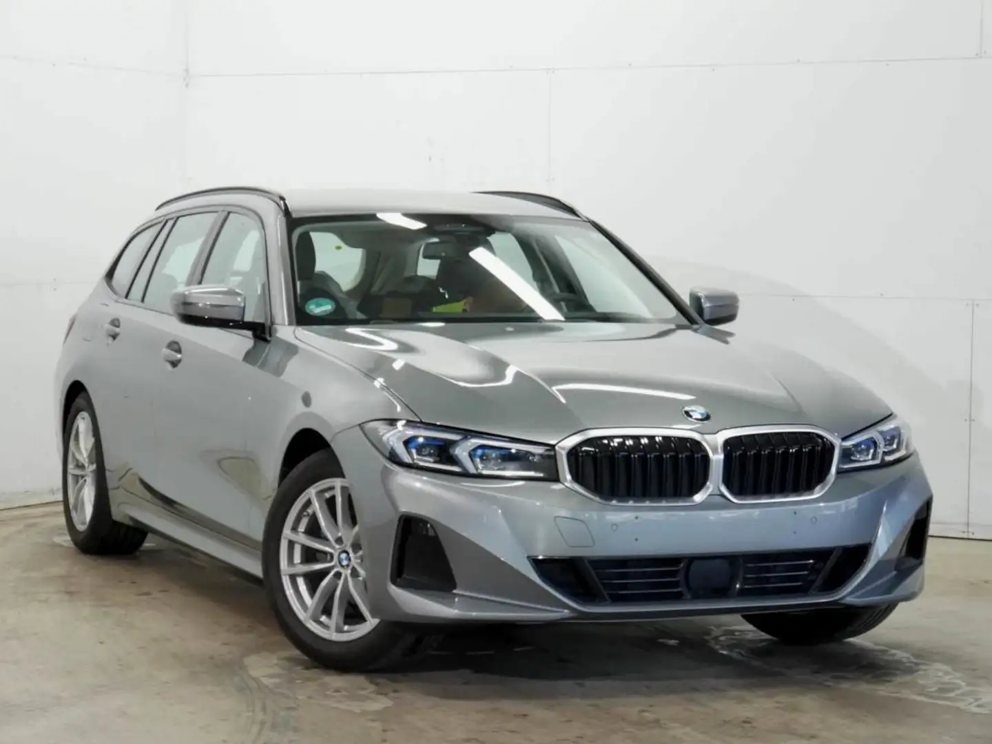 BMW 318 318i Touring Sport HUD DrivingProf ACC AHK Gris - 2