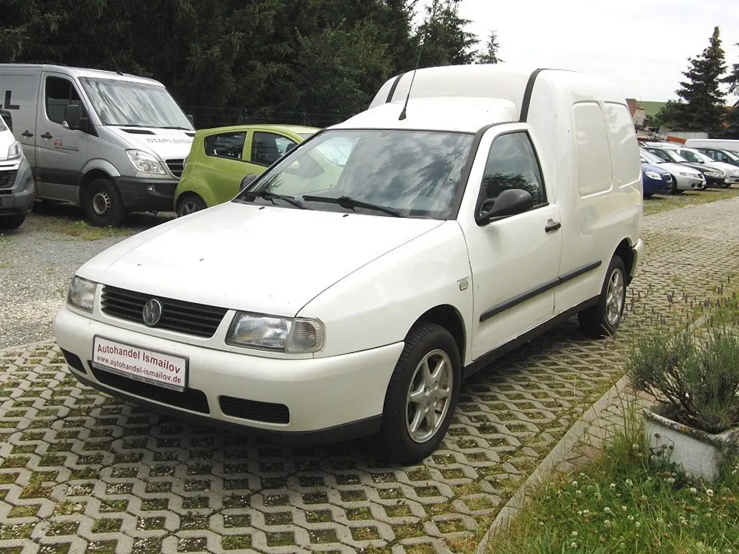 Volkswagen Caddy 1,9 SDI Weiß - 1