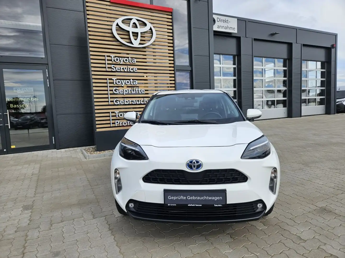 Toyota Yaris Cross Hybrid 1.5 VVT-i Comfort Bianco - 1