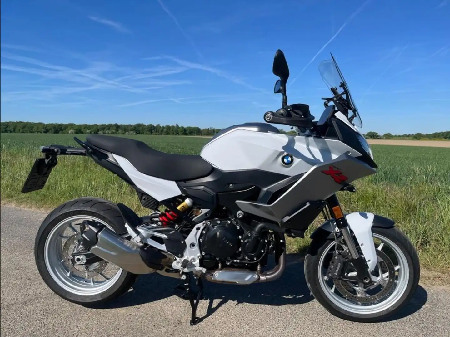 BMW F 900 XR Blanc - 1