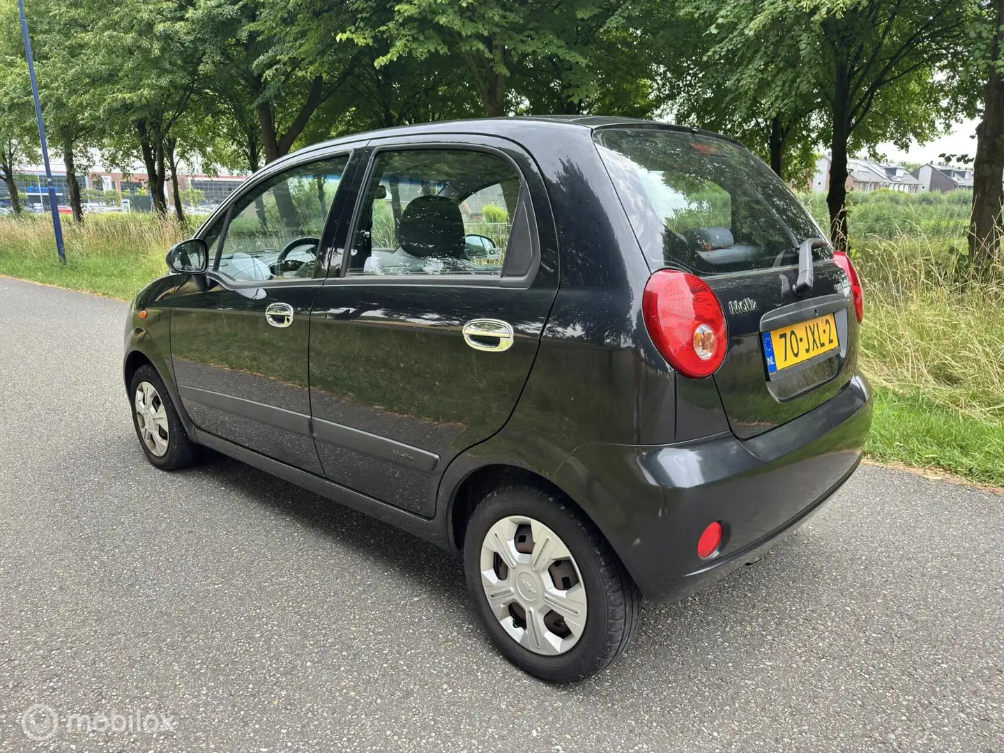 Chevrolet Matiz 0.8 Spirit*NAP*NEW APK*AIRCO*DISTRIBUTIE VV Zwart - 2