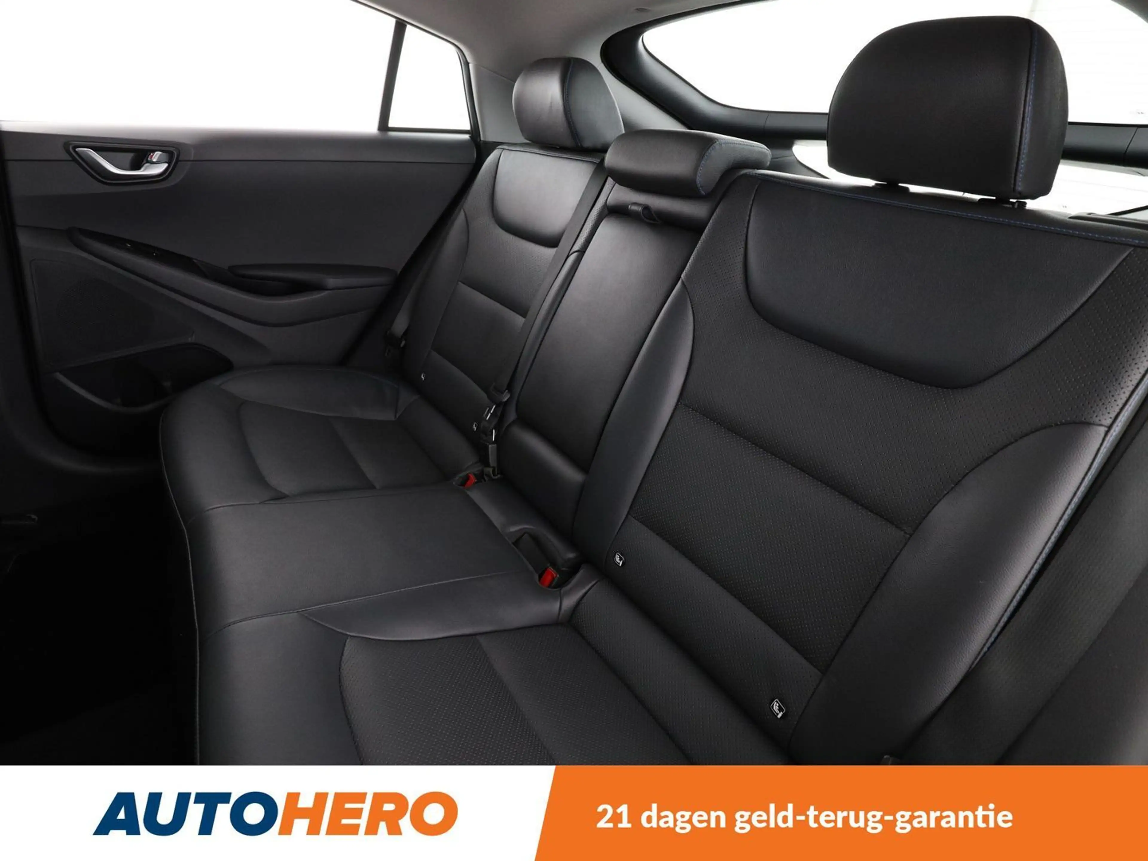 Hyundai IONIQ 1.6 Hybrid — photo 14