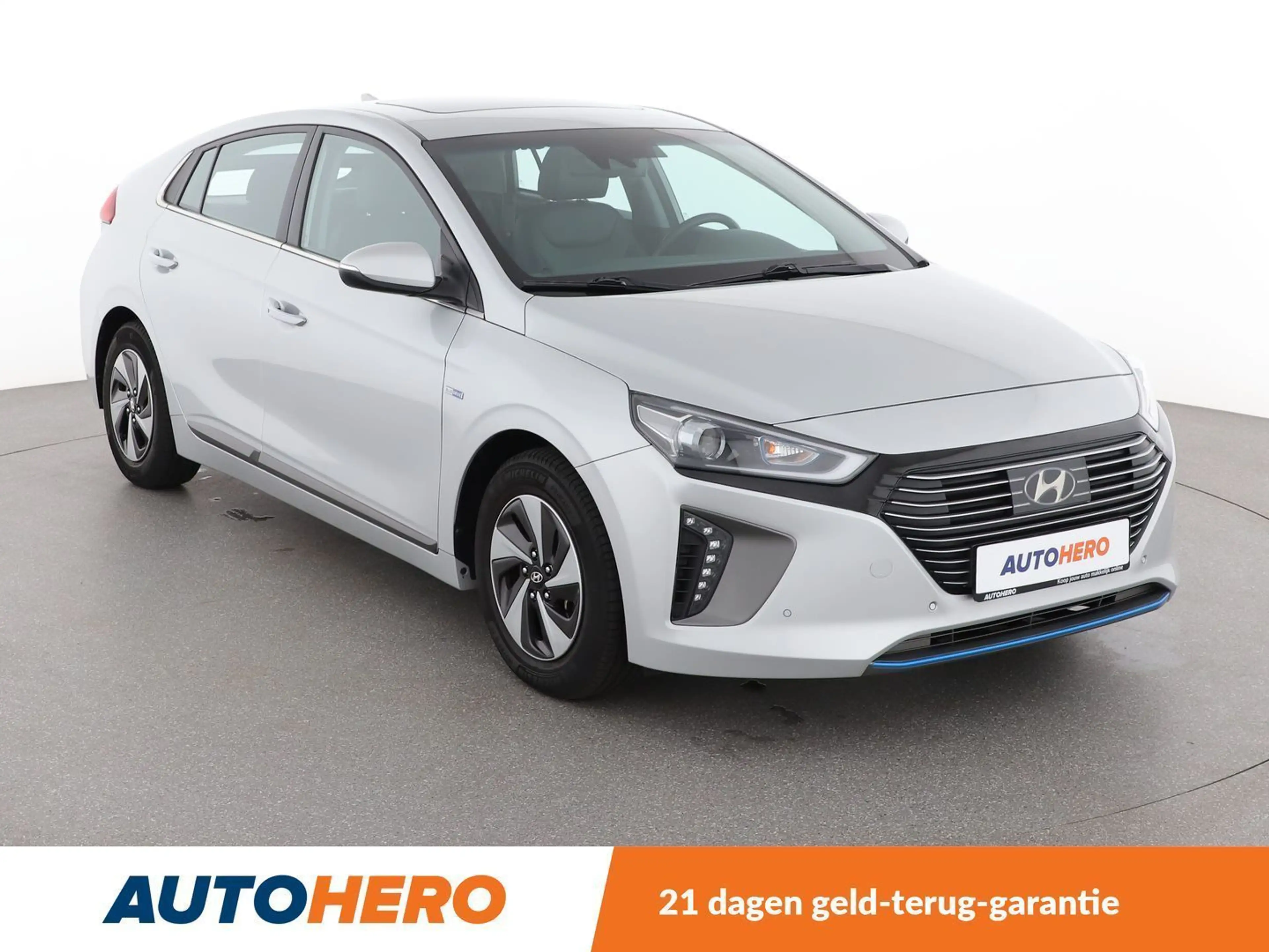Hyundai IONIQ 1.6 Hybrid — photo 8