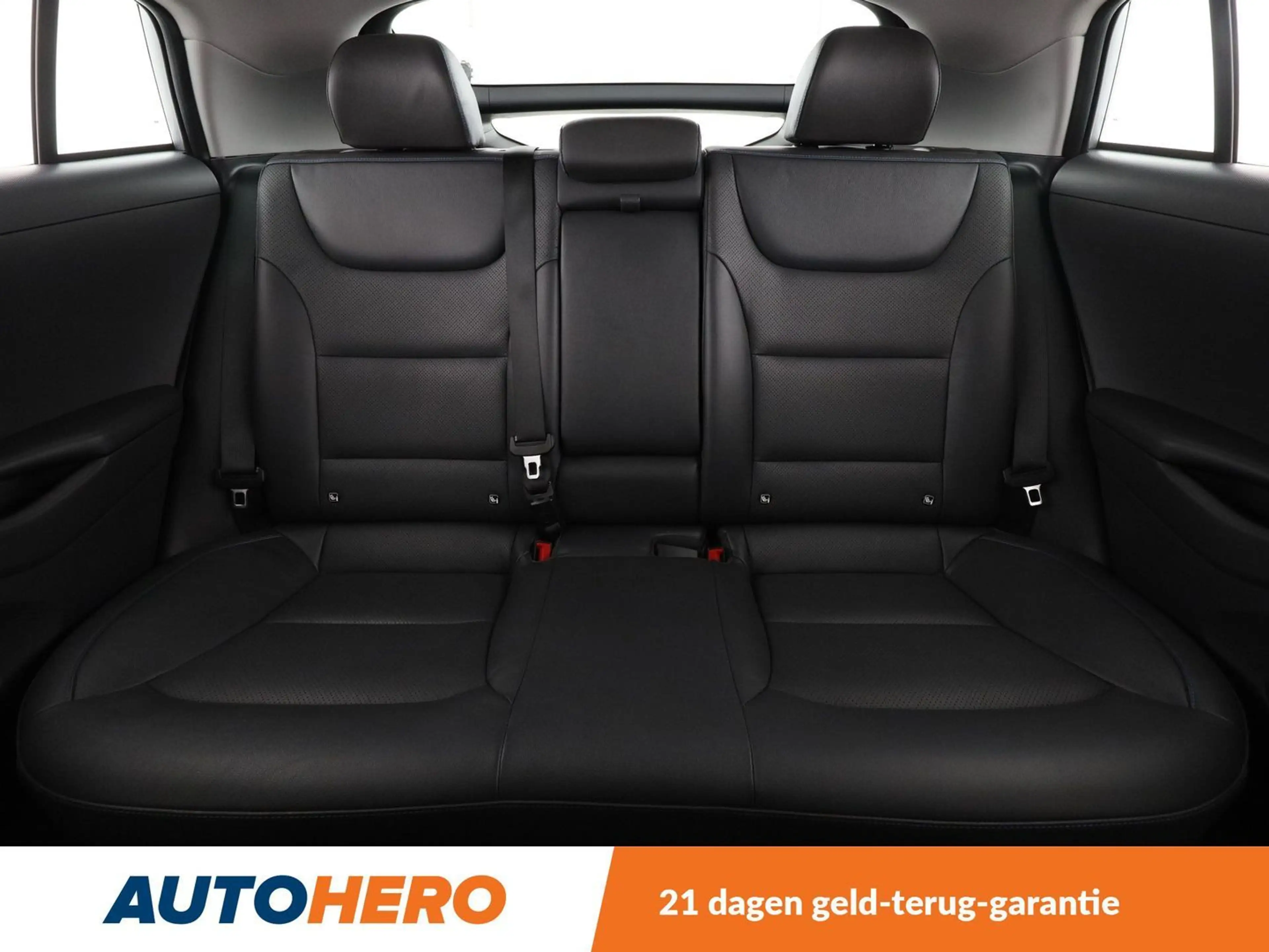 Hyundai IONIQ 1.6 Hybrid — photo 15
