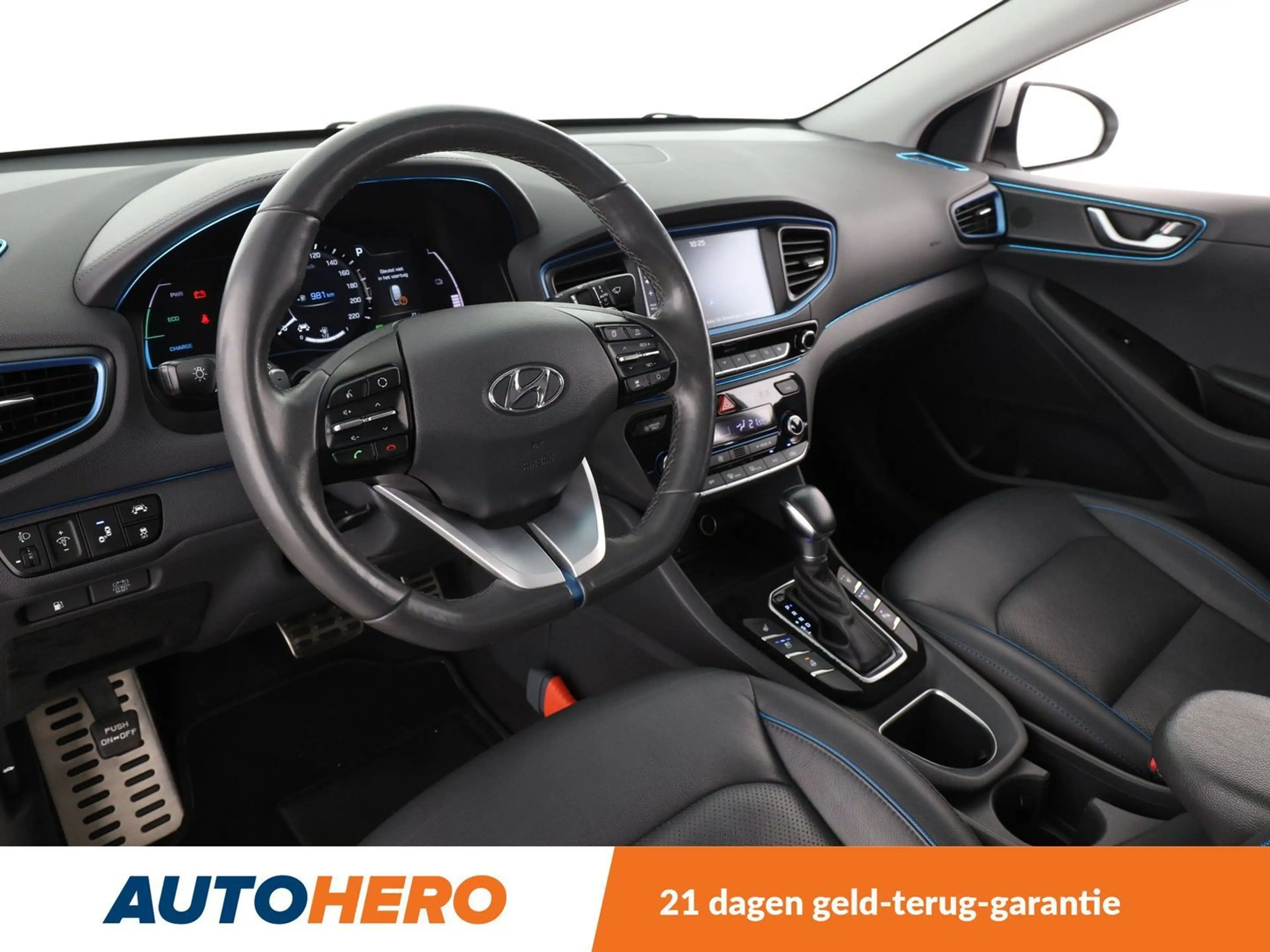 Hyundai IONIQ 1.6 Hybrid — photo 11