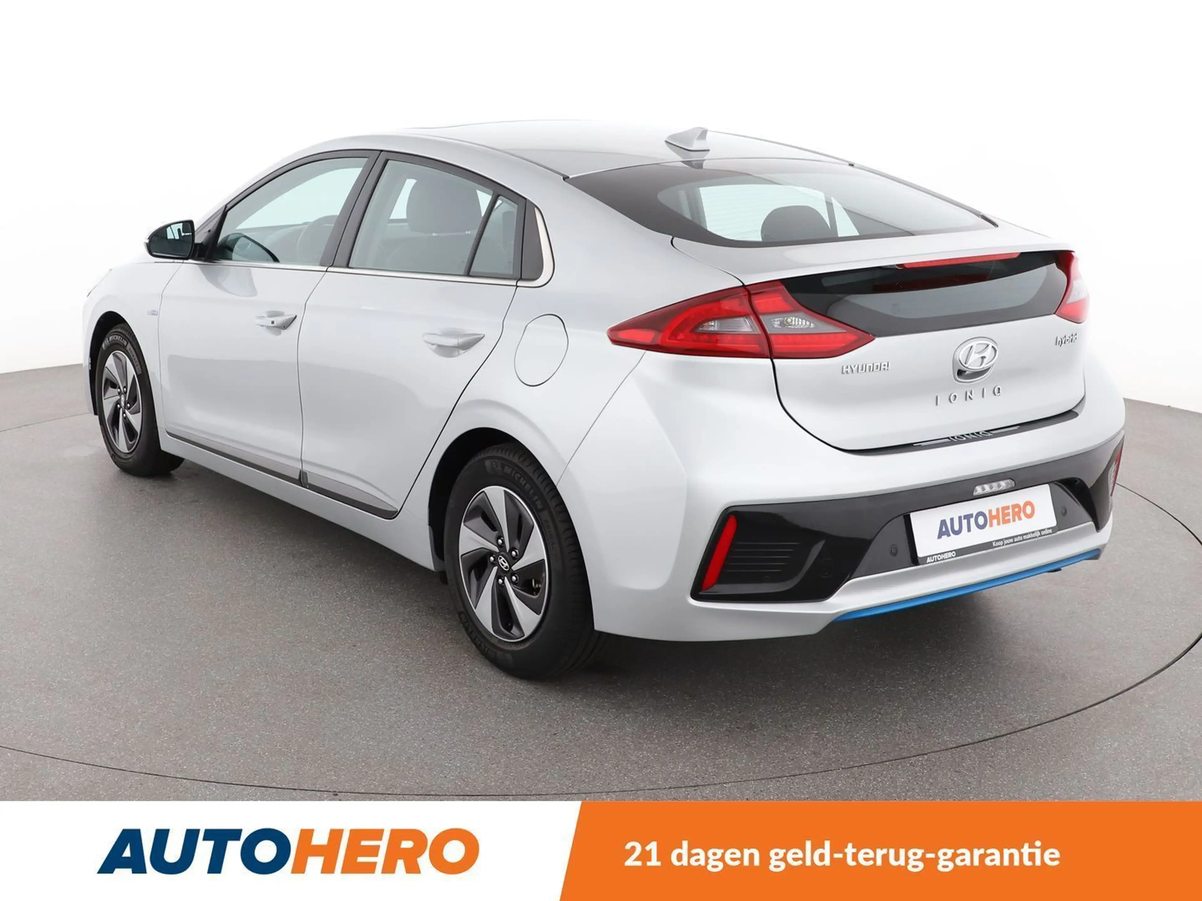Hyundai IONIQ 1.6 Hybrid — photo 4