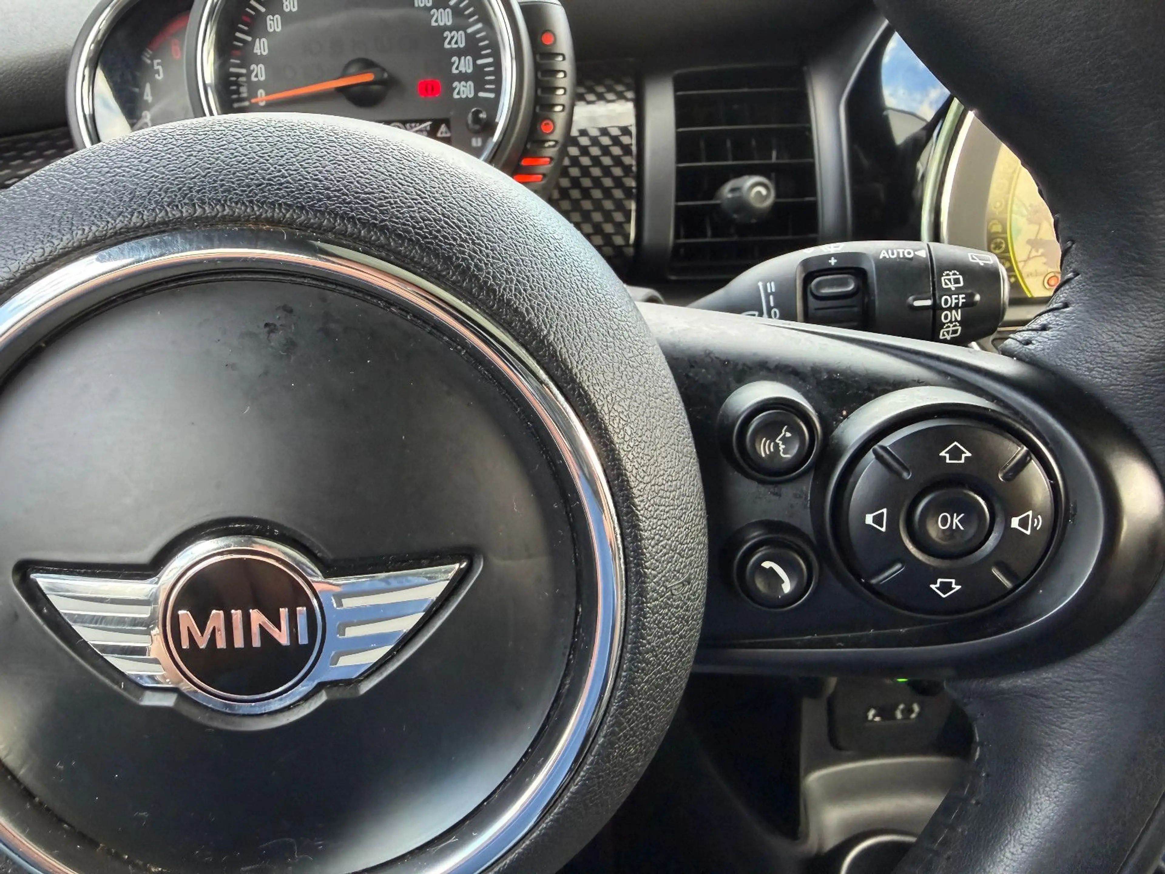 MINI Cooper SD COOPER SD 5-trg/PANO/ALU/I.HD/NAVI/GARANTIE/PDC/ — photo 15