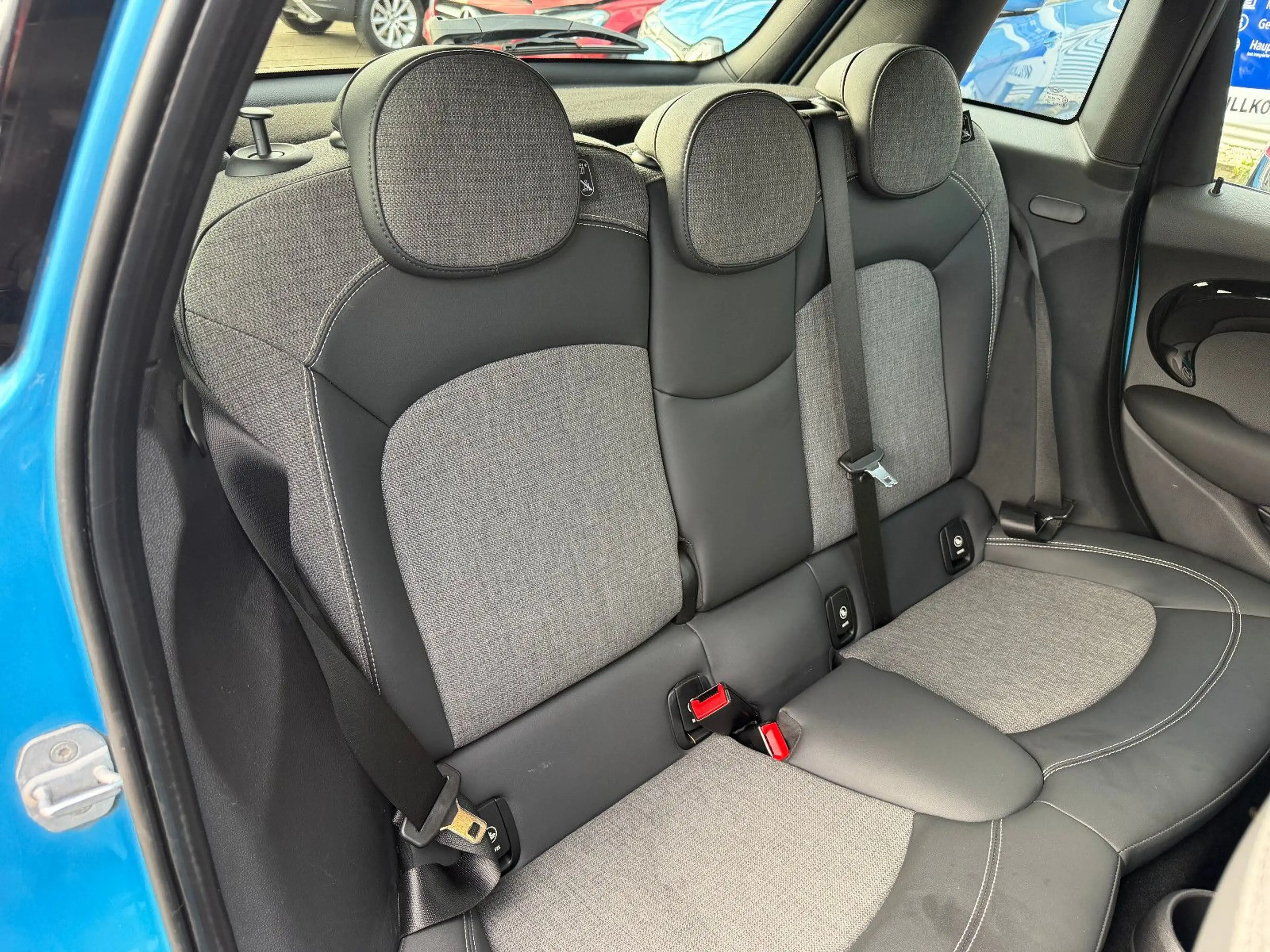 MINI Cooper SD COOPER SD 5-trg/PANO/ALU/I.HD/NAVI/GARANTIE/PDC/ — photo 9