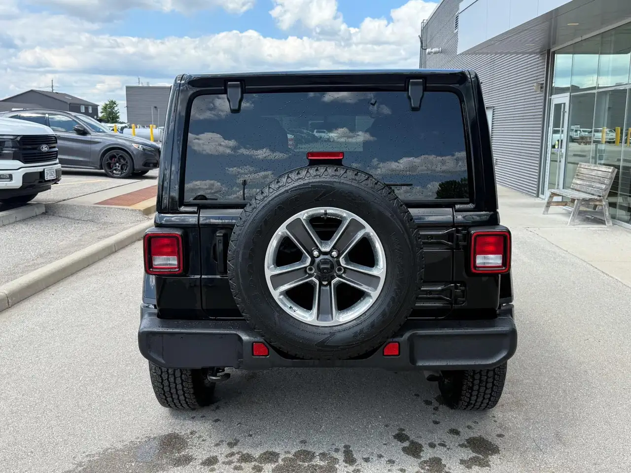 Jeep Wrangler снимка Jeep Wrangler