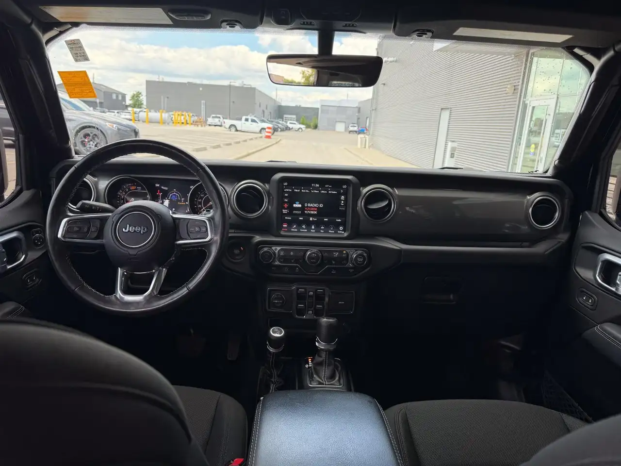 Jeep Wrangler снимка Jeep Wrangler