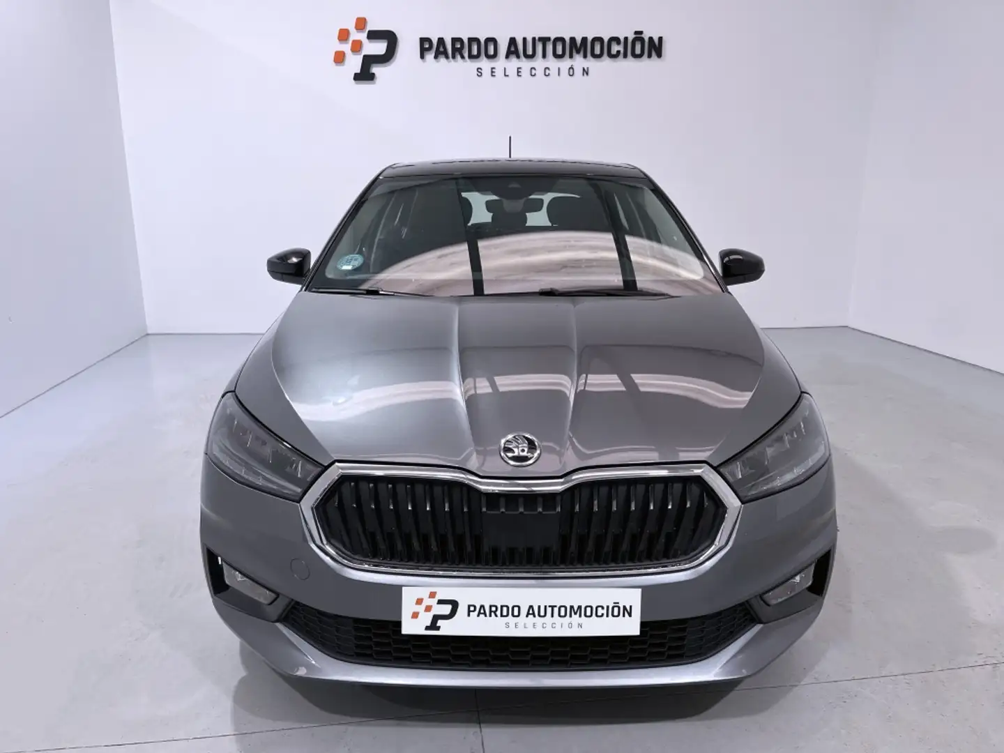 Skoda Fabia 1.0 TSI Style DSG 81kW Grau - 2