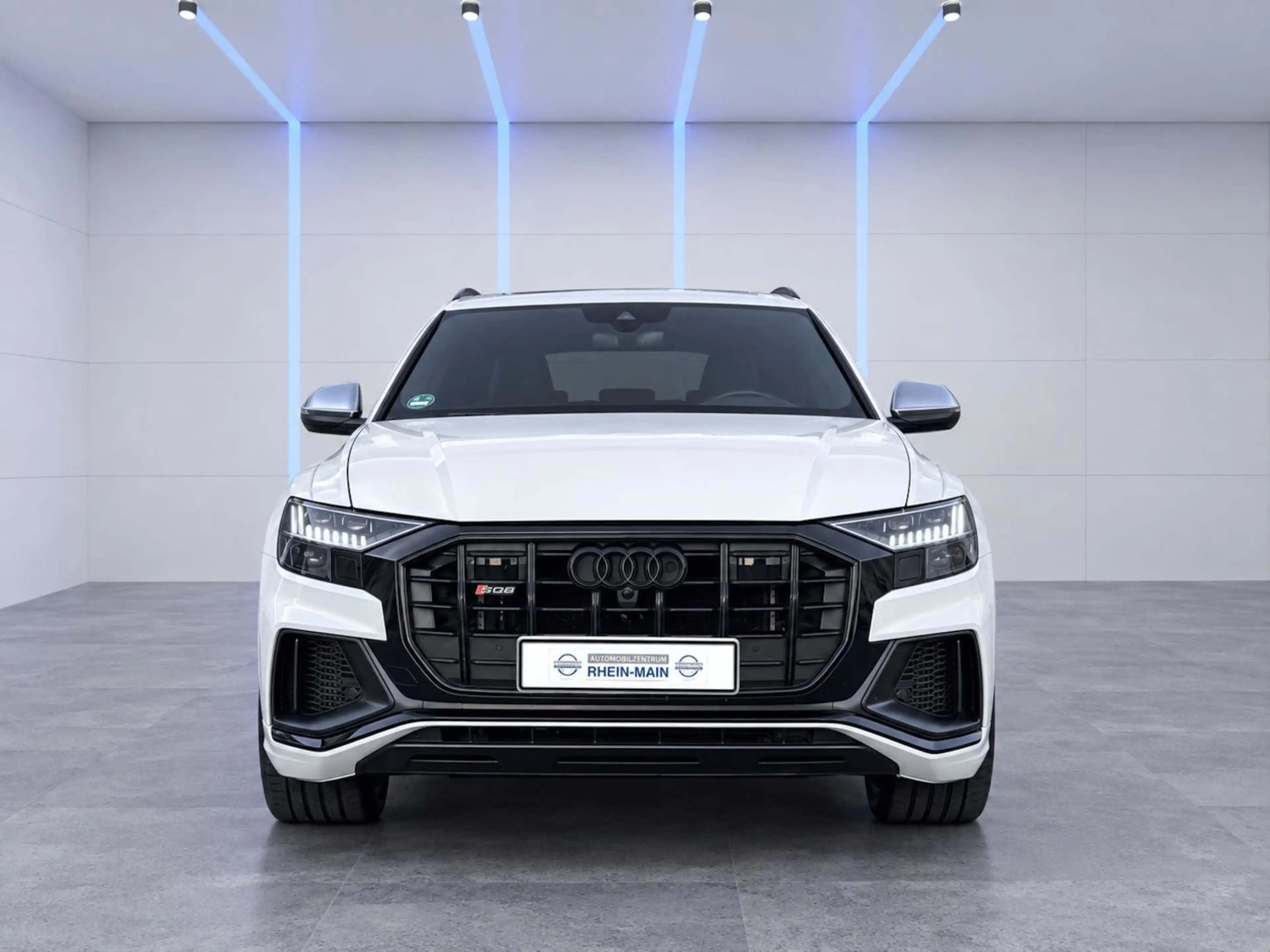 Audi SQ8 4.0 TFSI quattro VOLL EXCLUSIVE PANO 23´´ CARBON — photo 8