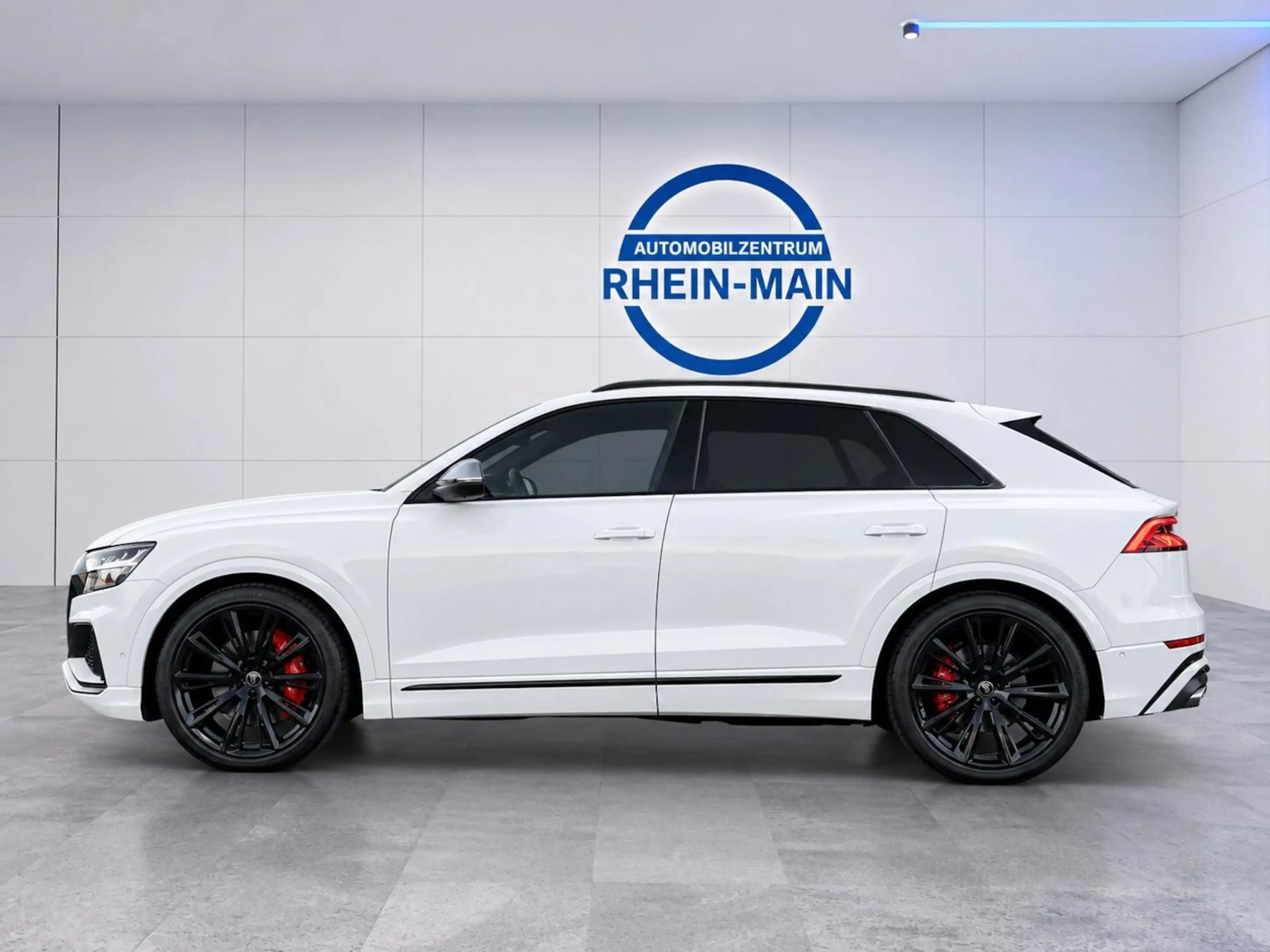Audi SQ8 4.0 TFSI quattro VOLL EXCLUSIVE PANO 23´´ CARBON — photo 2