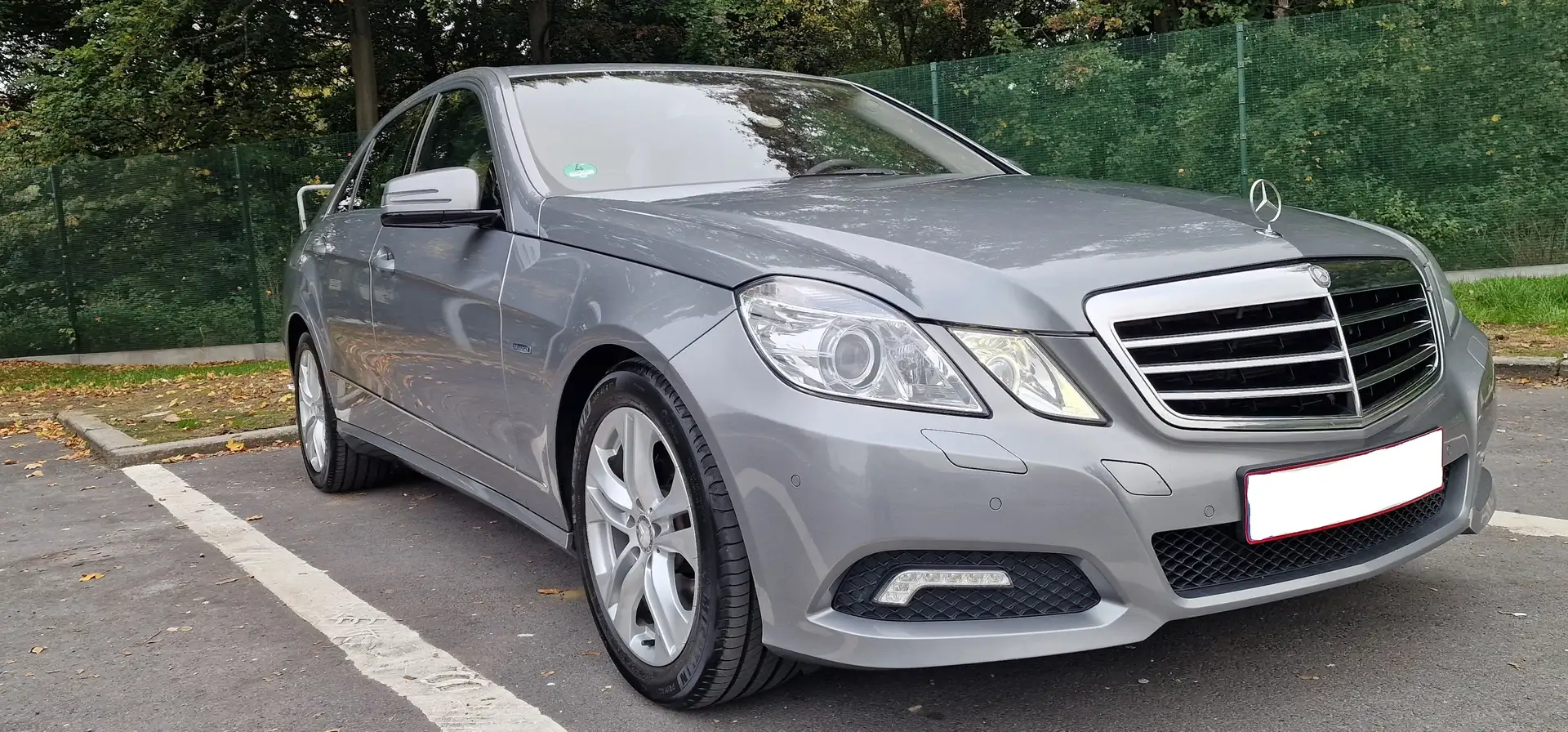 Mercedes-Benz E 250 CDI DPF BlueEFFICIENCY Avantgarde Full Options...! Grijs - 2