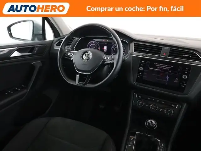 Volkswagen Tiguan view 14
