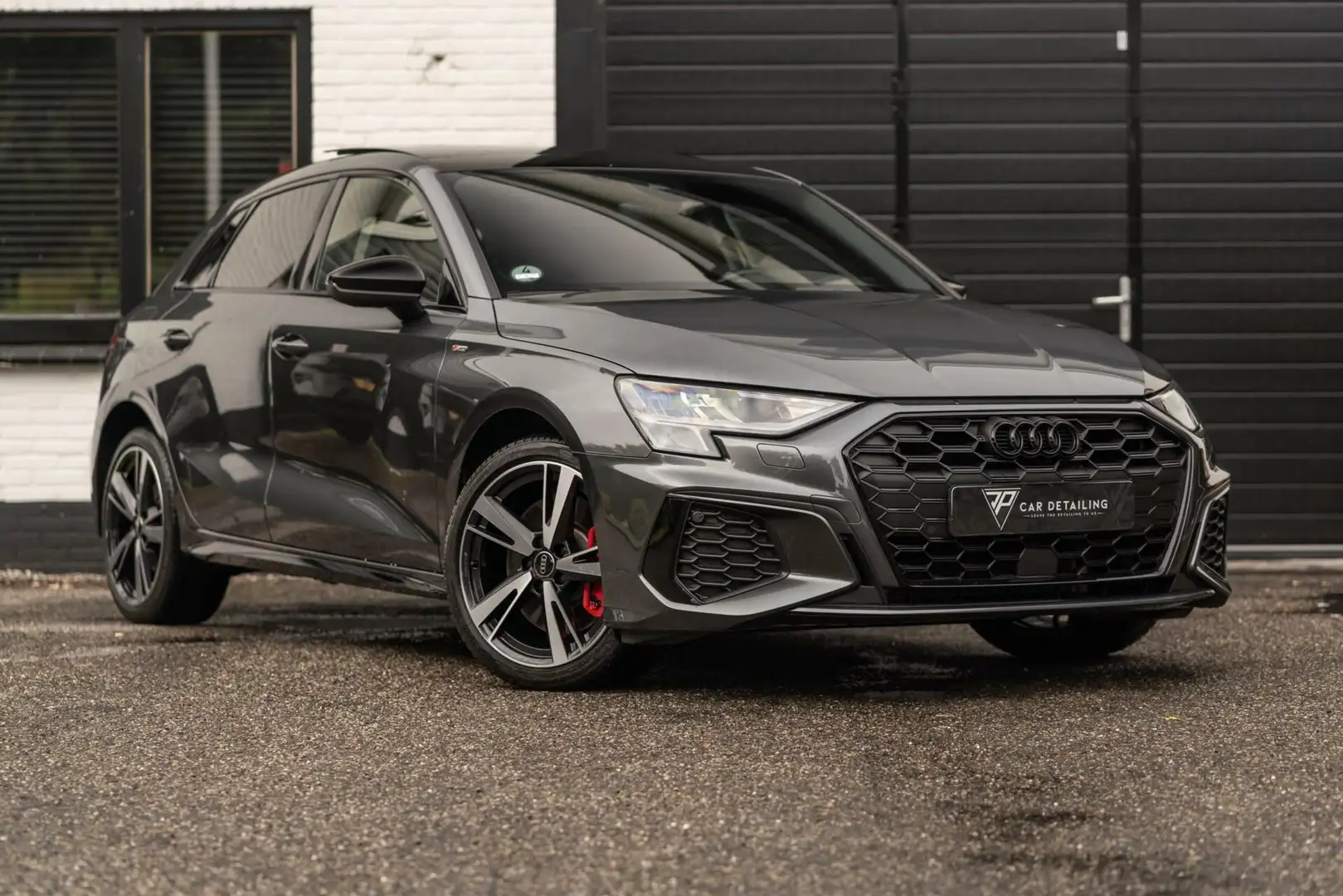 Audi A3 Sportback 45 TFSI e 3x S-Line RS Pano B&O Gris - 2