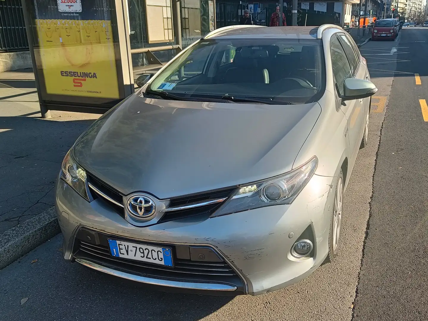 Toyota Auris Auris II 2013 Touring Sport TS 1.8 hybrid Argento - 1
