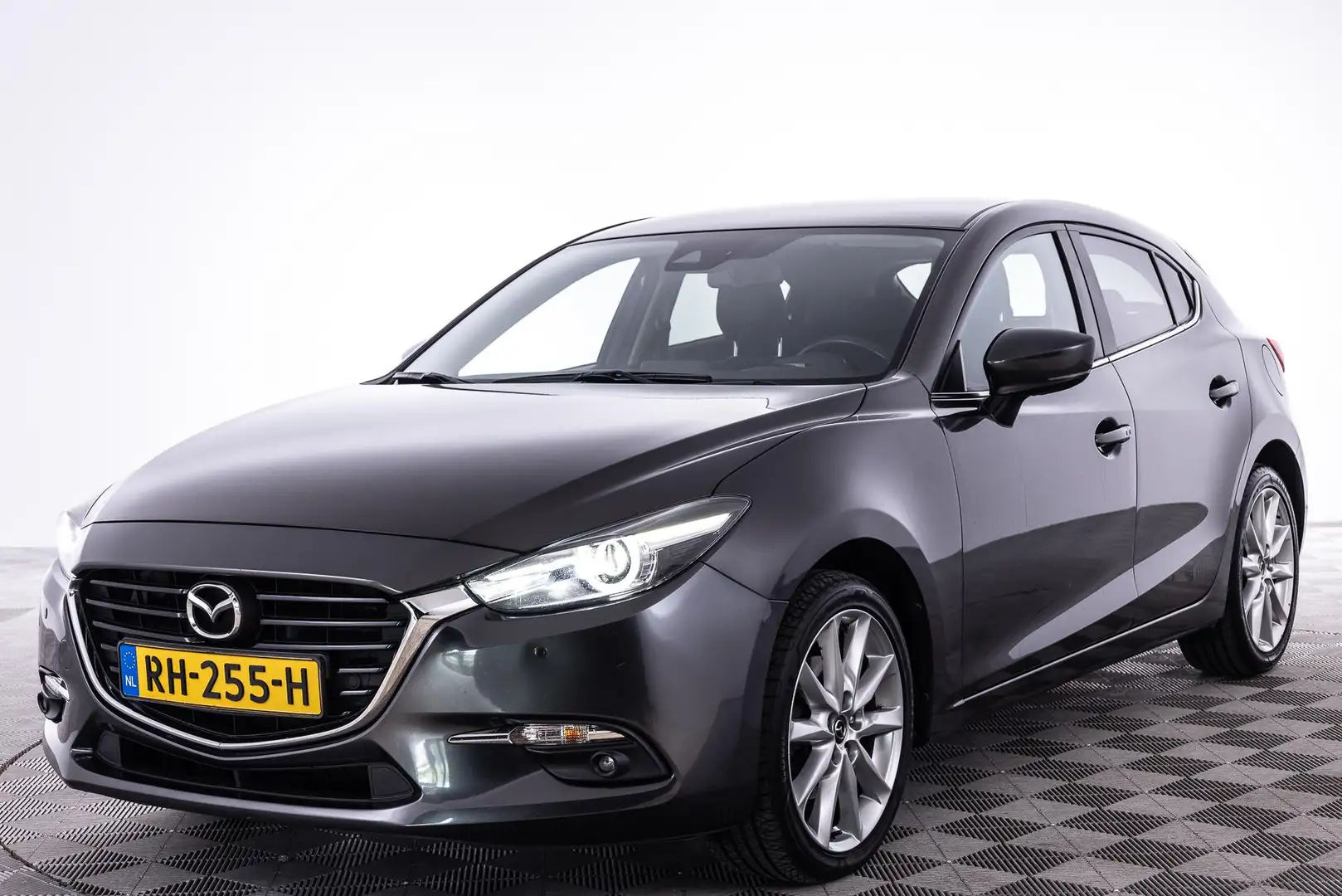 Mazda 3 2.0 SkyActiv-G 120 SkyLease GT | AFNEEMBARE TREKHA Grigio - 2