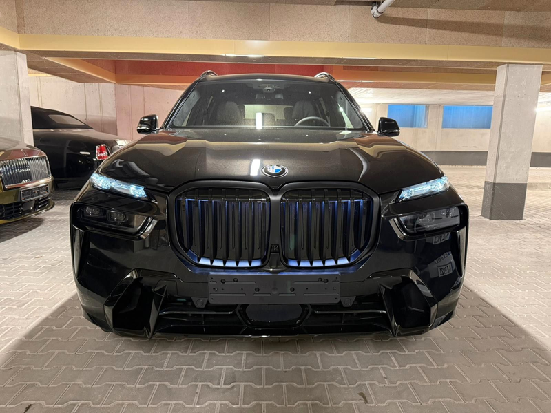 BMW X7 xDrive 40 d M Sport Pro Bowers Sky Carbon 26 — photo 2