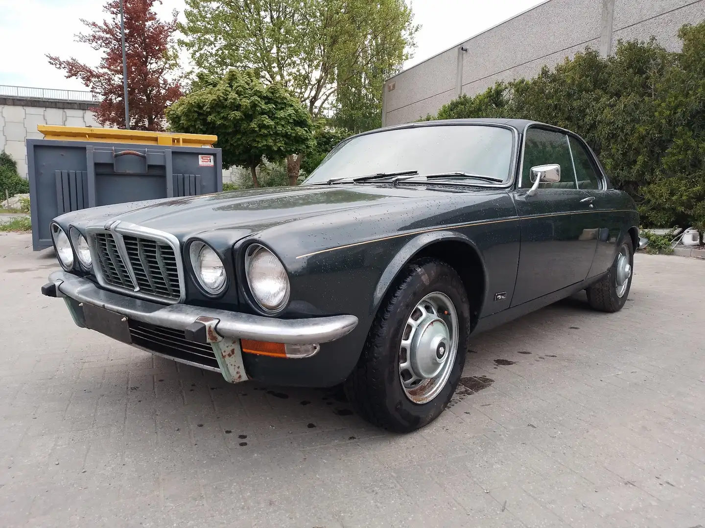 Jaguar XJC Coupé - 1