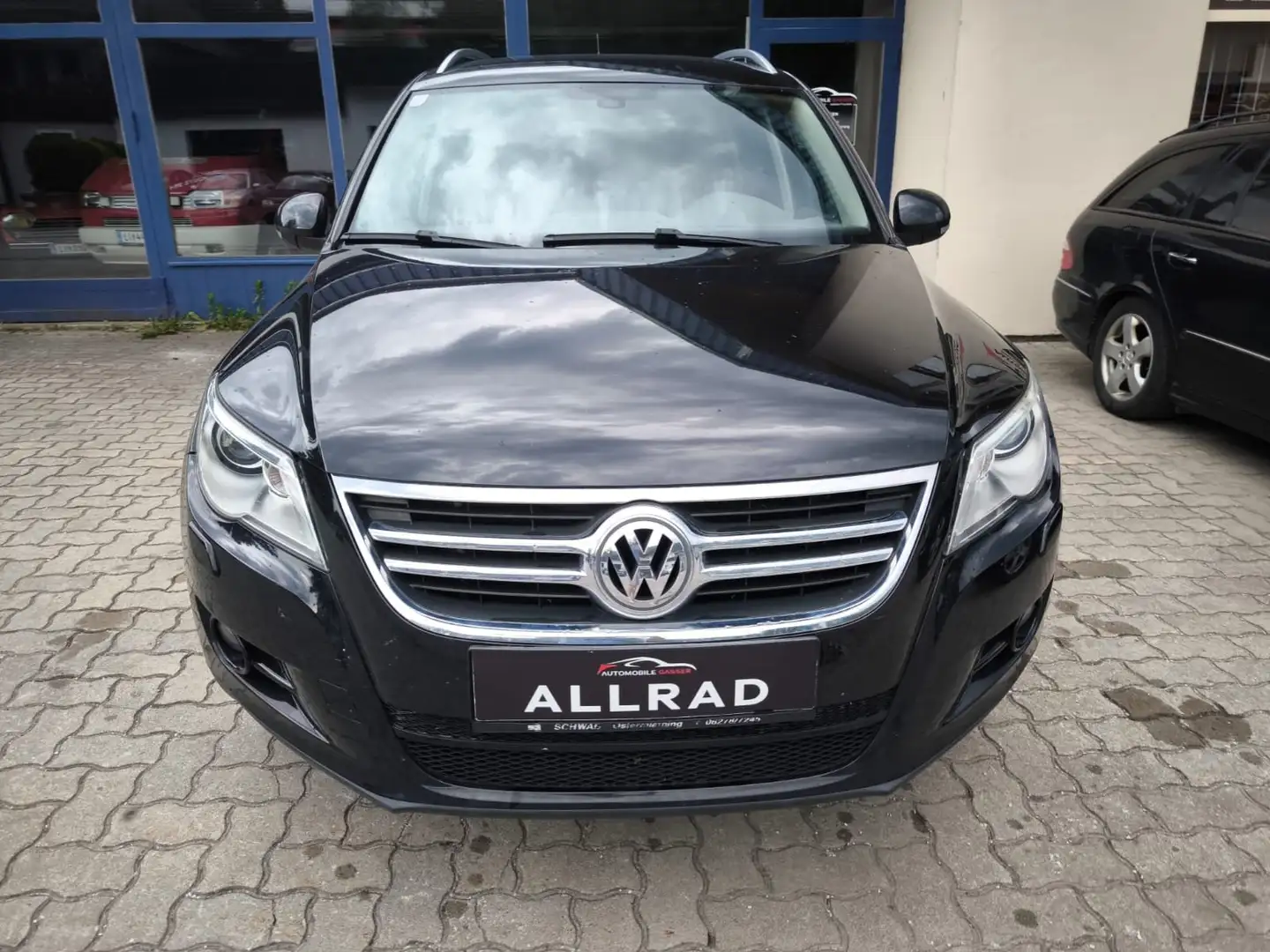 Volkswagen Tiguan 1,4 TSI 4Motion Sport & Style Schwarz - 2