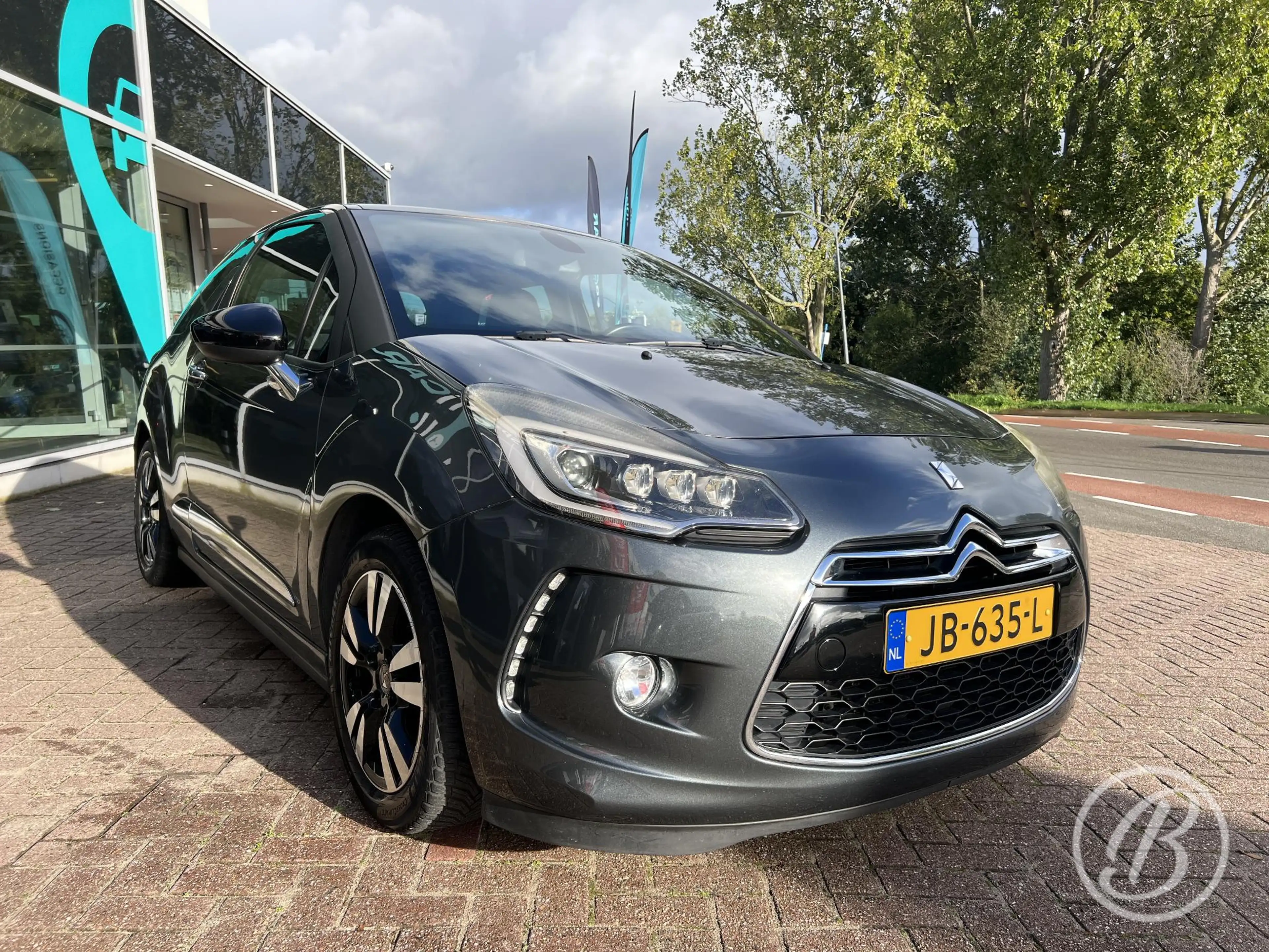 DS Automobiles DS 3 1.2 Turbo 110 pk So Chic EAT-6 Automaat — photo 10