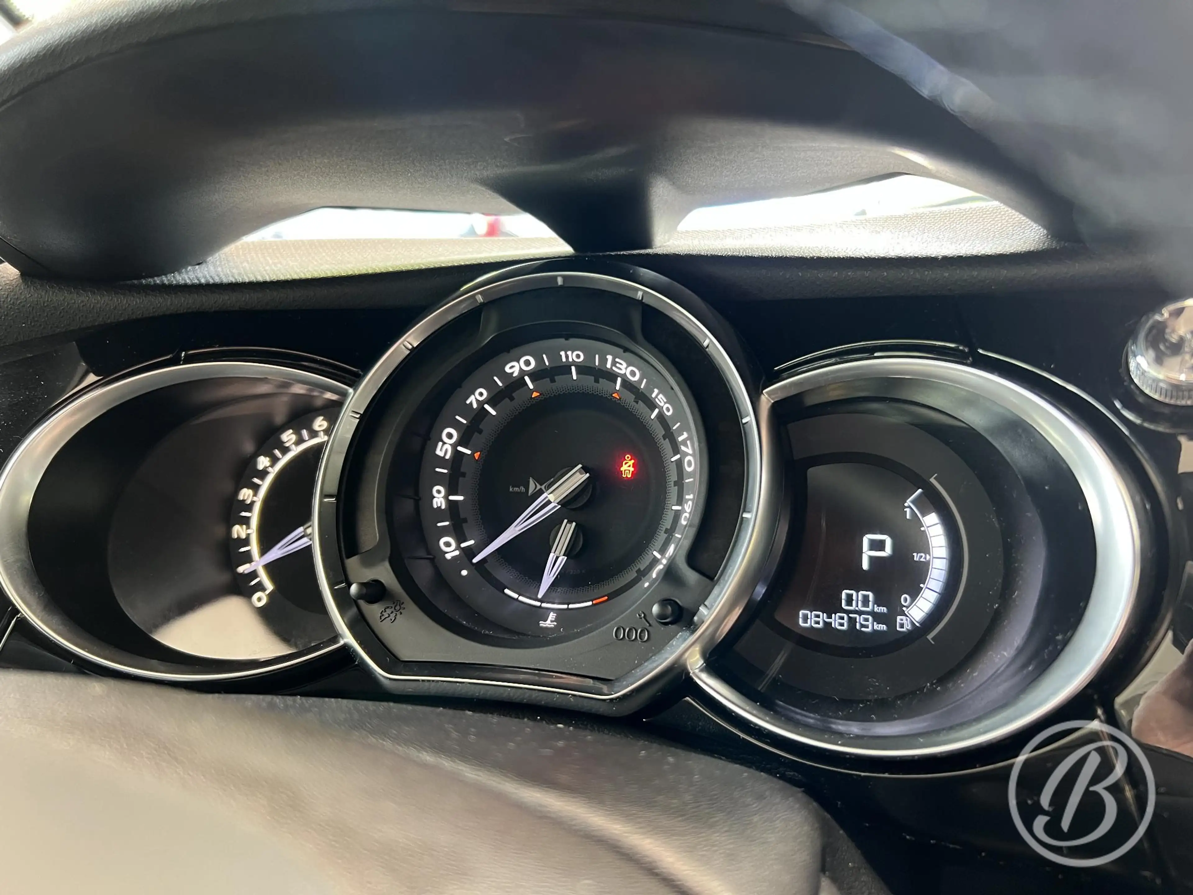 DS Automobiles DS 3 1.2 Turbo 110 pk So Chic EAT-6 Automaat — photo 9