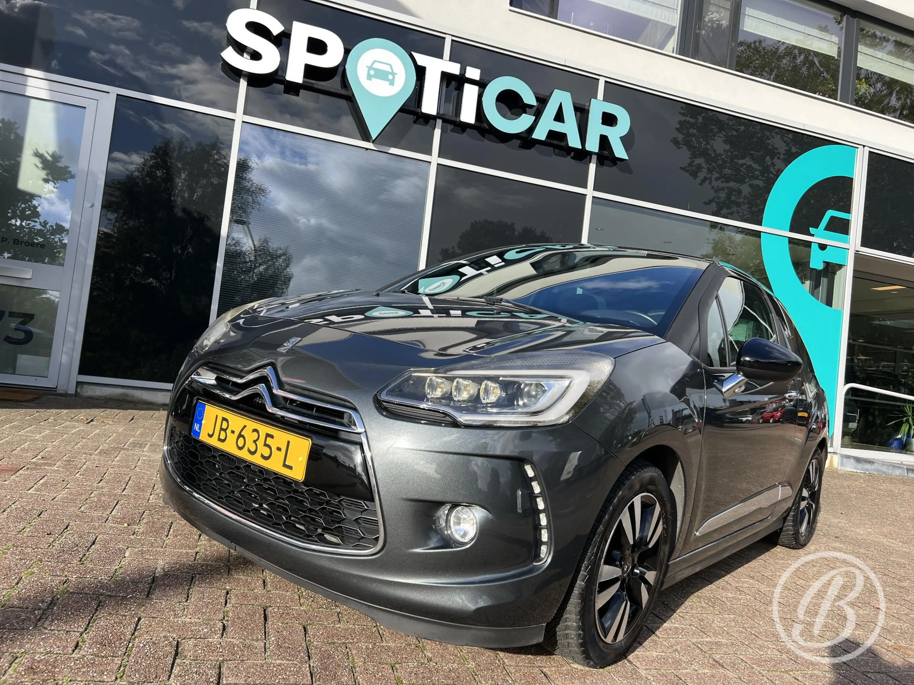 DS Automobiles DS 3 1.2 Turbo 110 pk So Chic EAT-6 Automaat — photo 23
