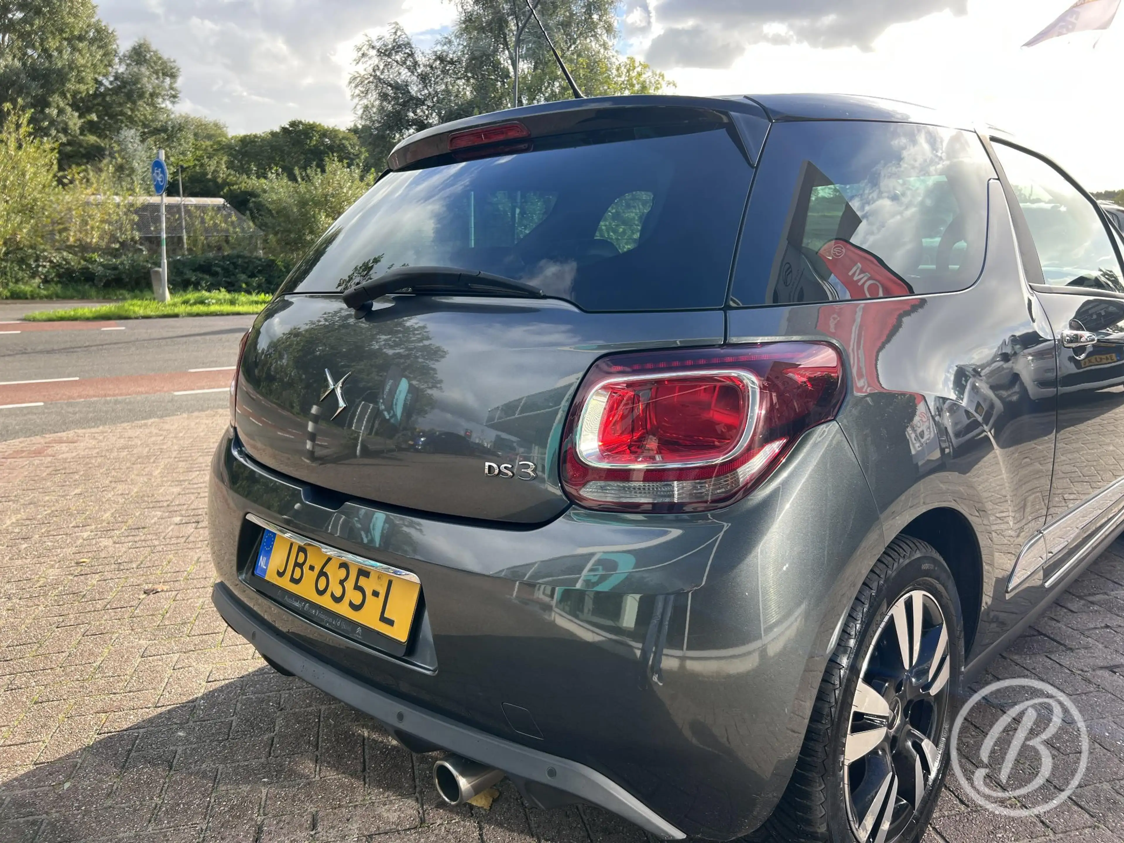 DS Automobiles DS 3 1.2 Turbo 110 pk So Chic EAT-6 Automaat — photo 18