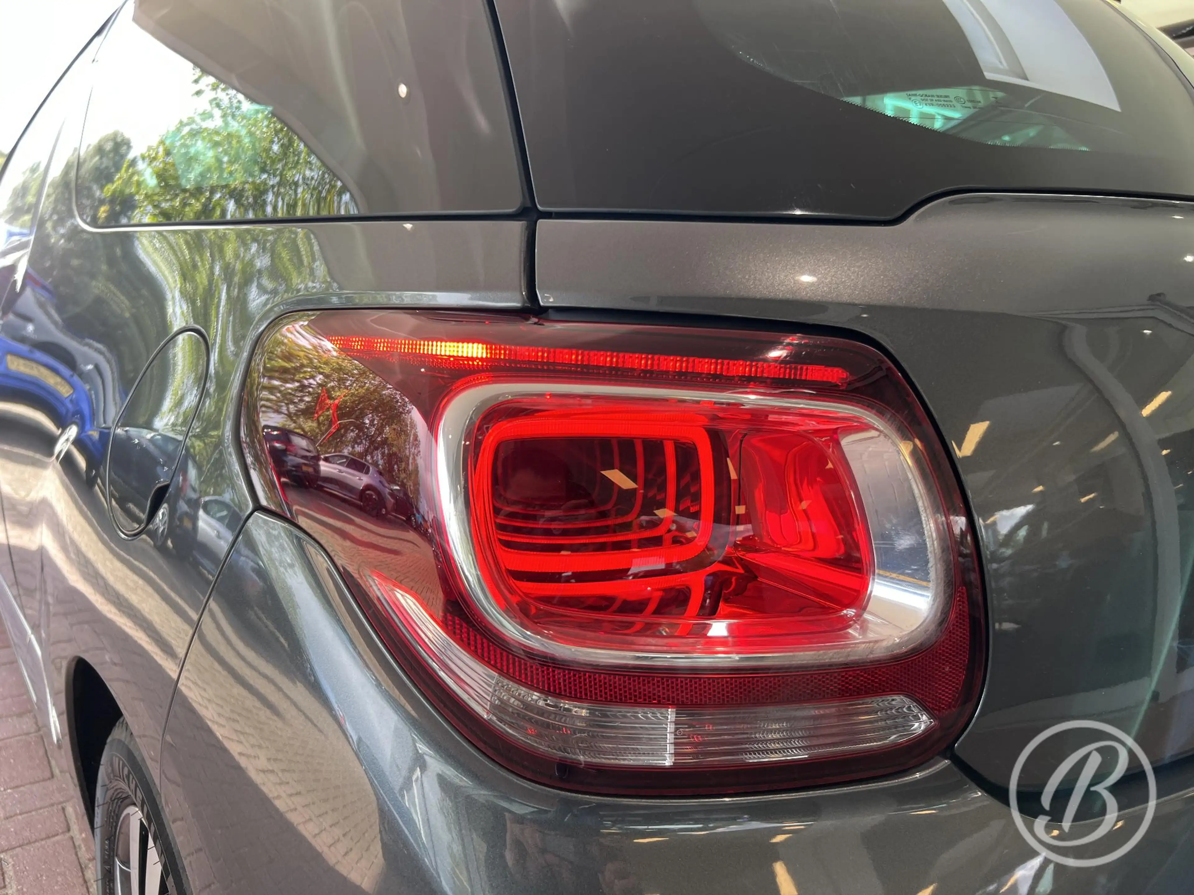 DS Automobiles DS 3 1.2 Turbo 110 pk So Chic EAT-6 Automaat — photo 25