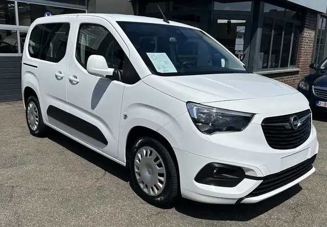 Opel Combo Life 1200 Benzine • Edition • L1H1 • 7 Personen •