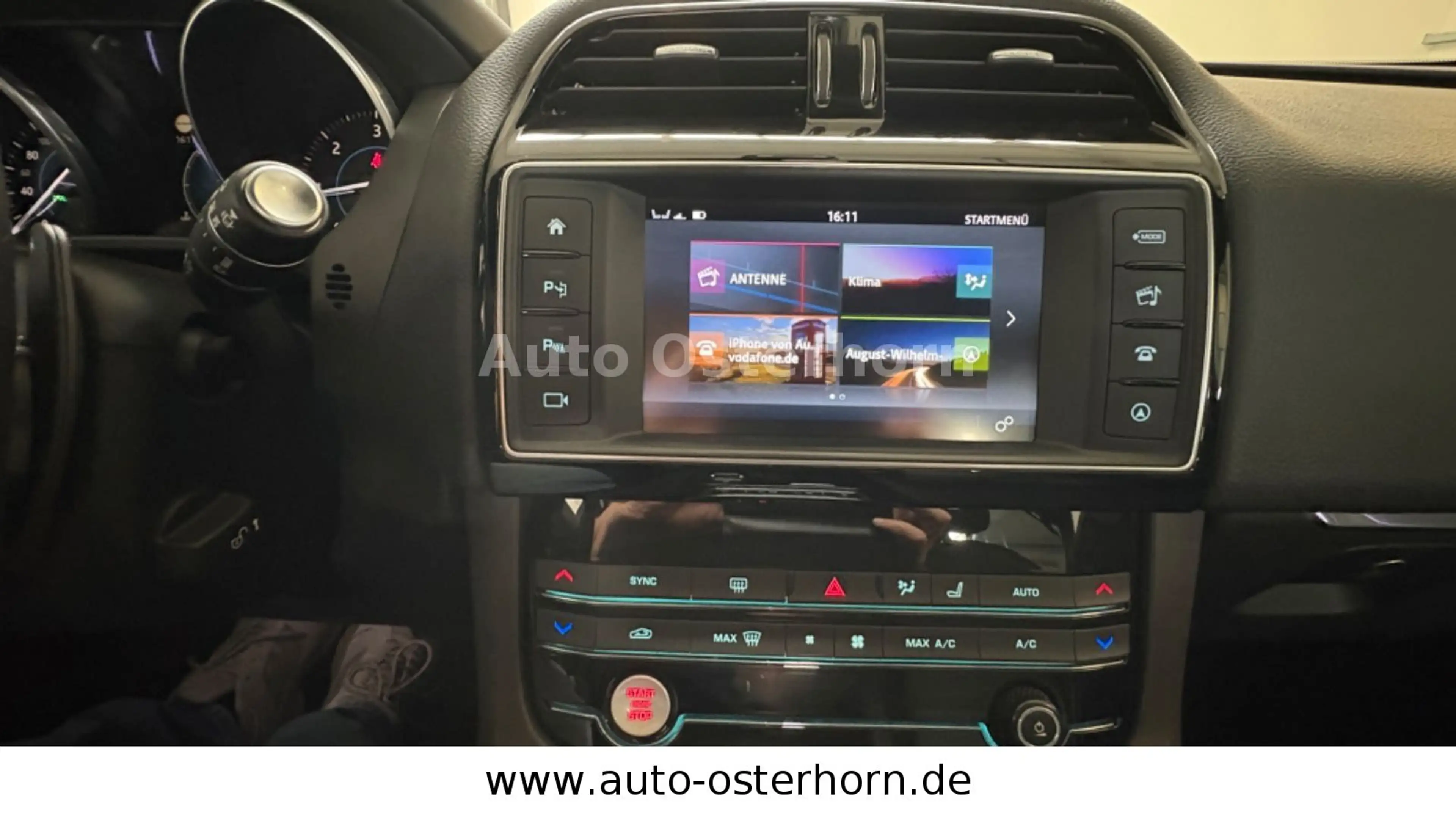 Jaguar F-Pace Prestige AWD Automatik — photo 20