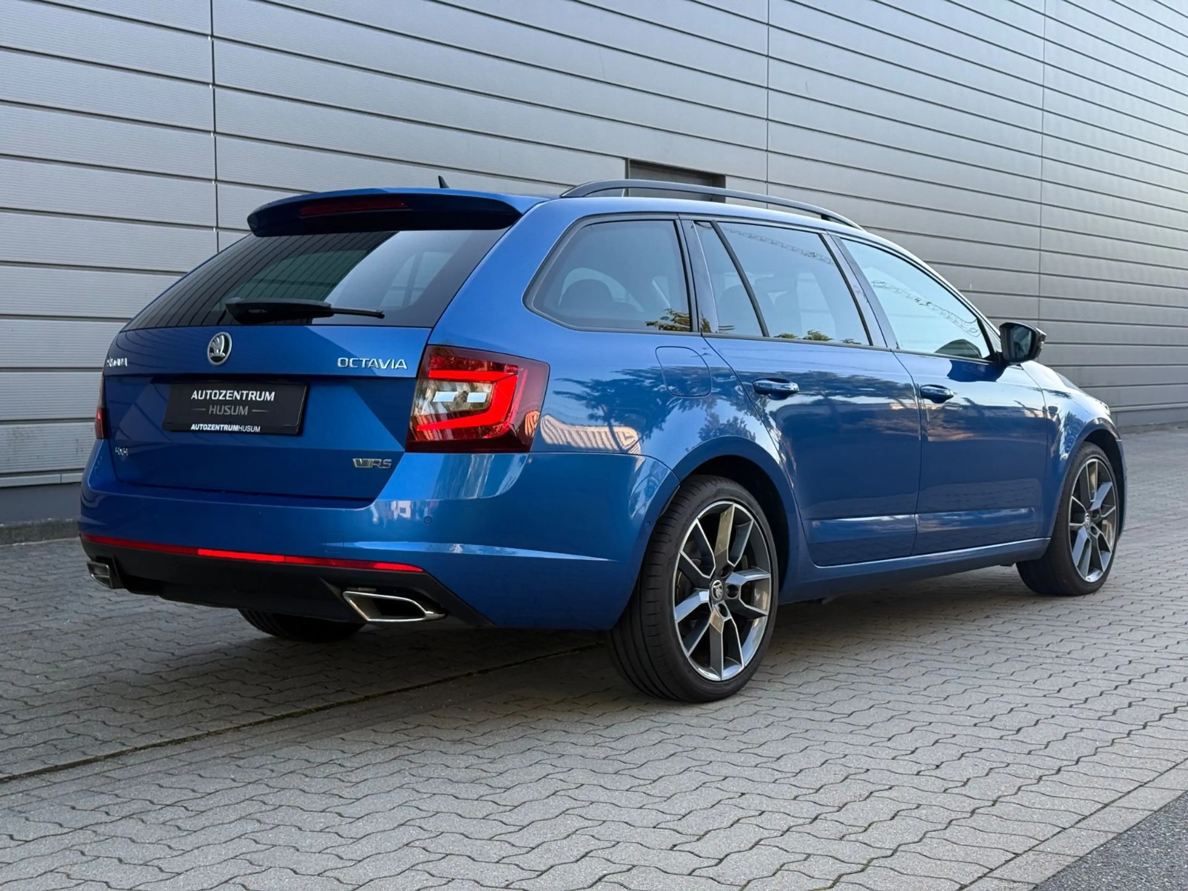 Skoda Octavia VRS 4x4 *HU/AU NEU*KLIMA*SHZ*TEMPO* — photo 10