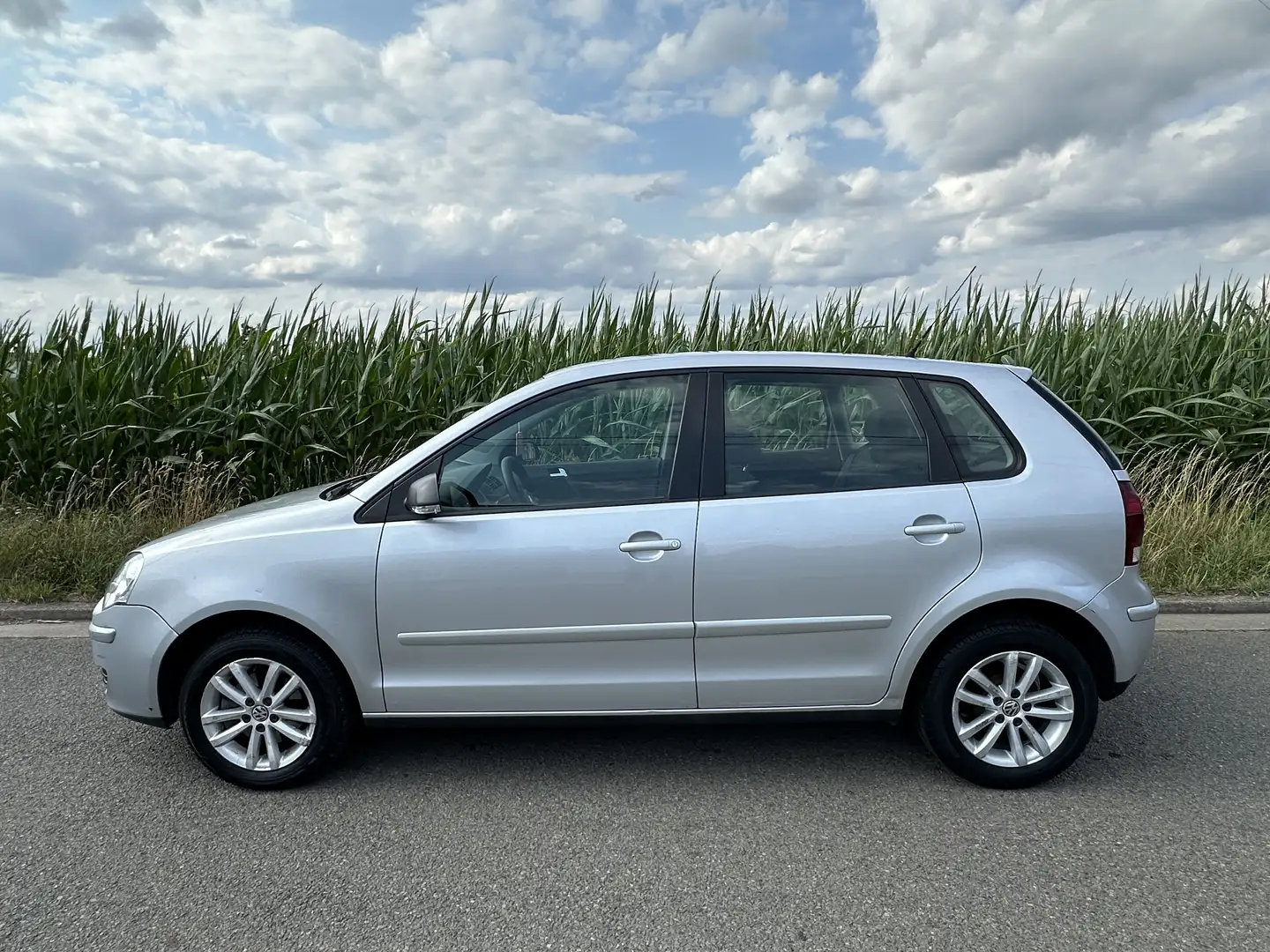 Volkswagen Polo 1.2 Essence, Seulement 80000 km Gris - 2