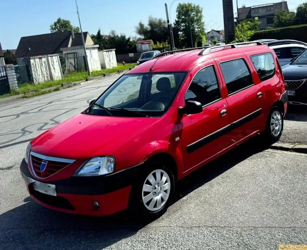 Dacia Logan MCV 1ERE MAIN 1.6i 7 places LaurÃ©ate CL