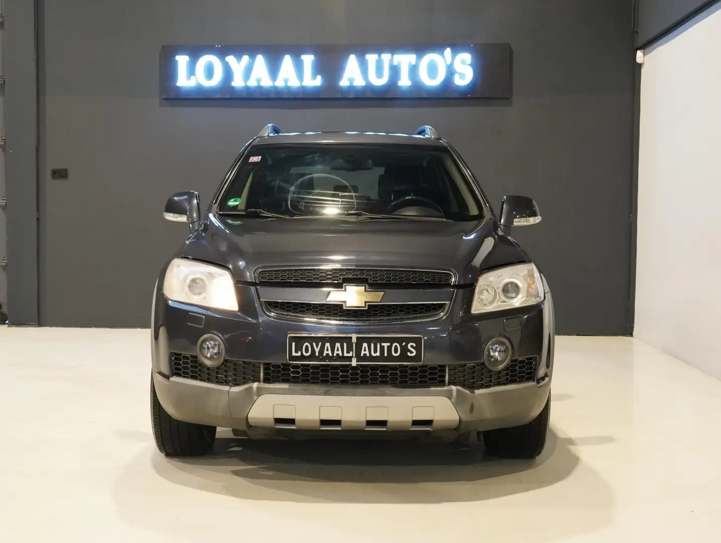 Chevrolet Captiva 3.2i Executive Limited Edition |AUTOMAAT| 7 PERSOO Gris - 2